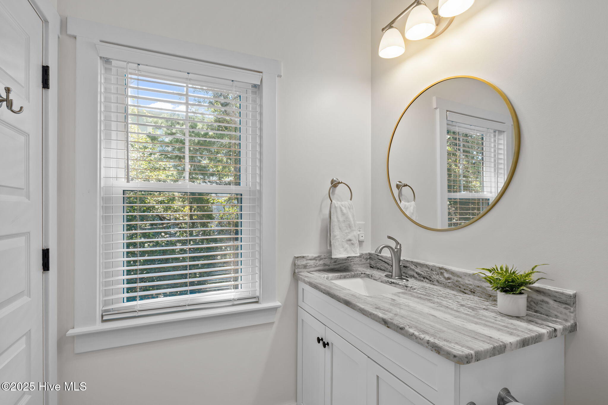 110 Periwinkle Drive