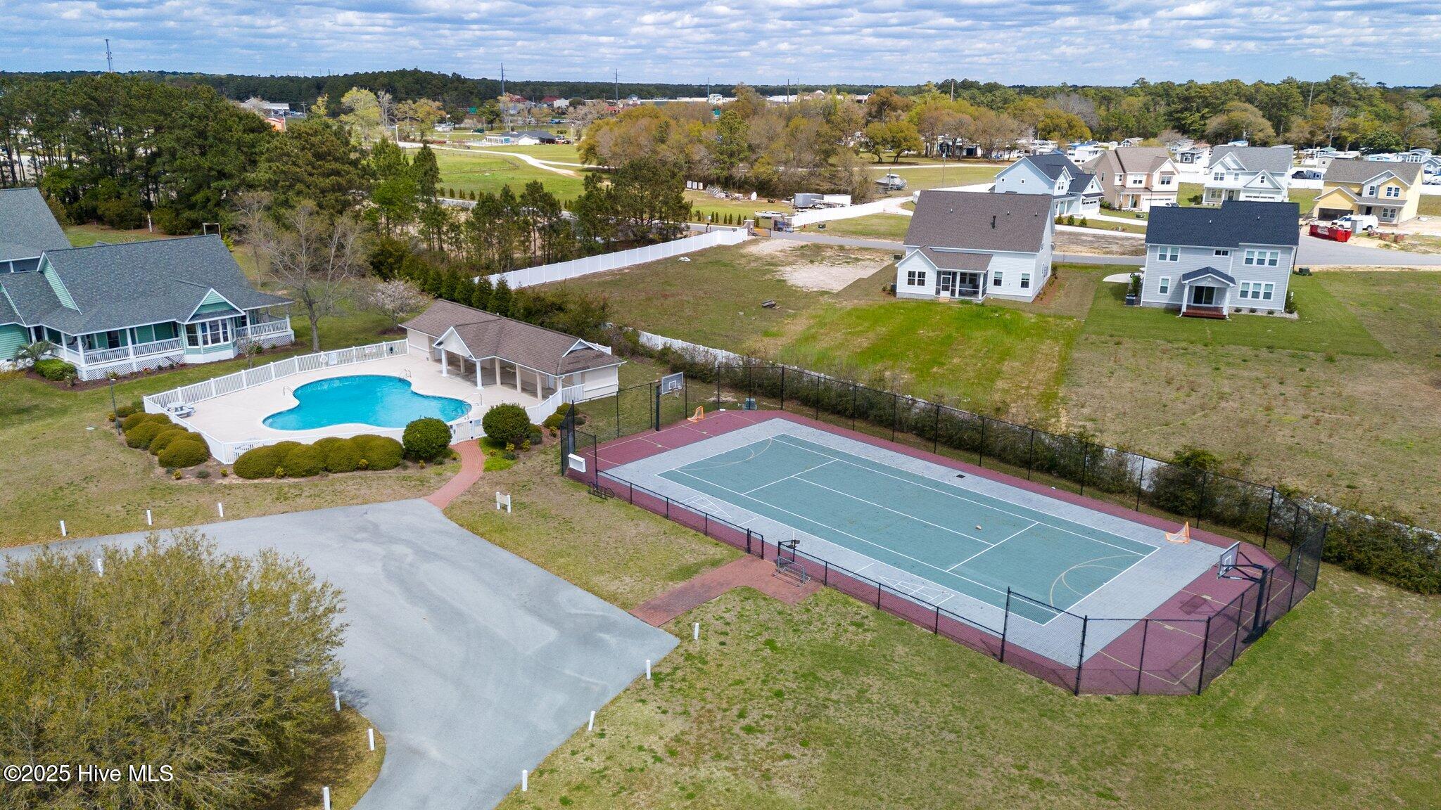 202 Royal Oaks Court