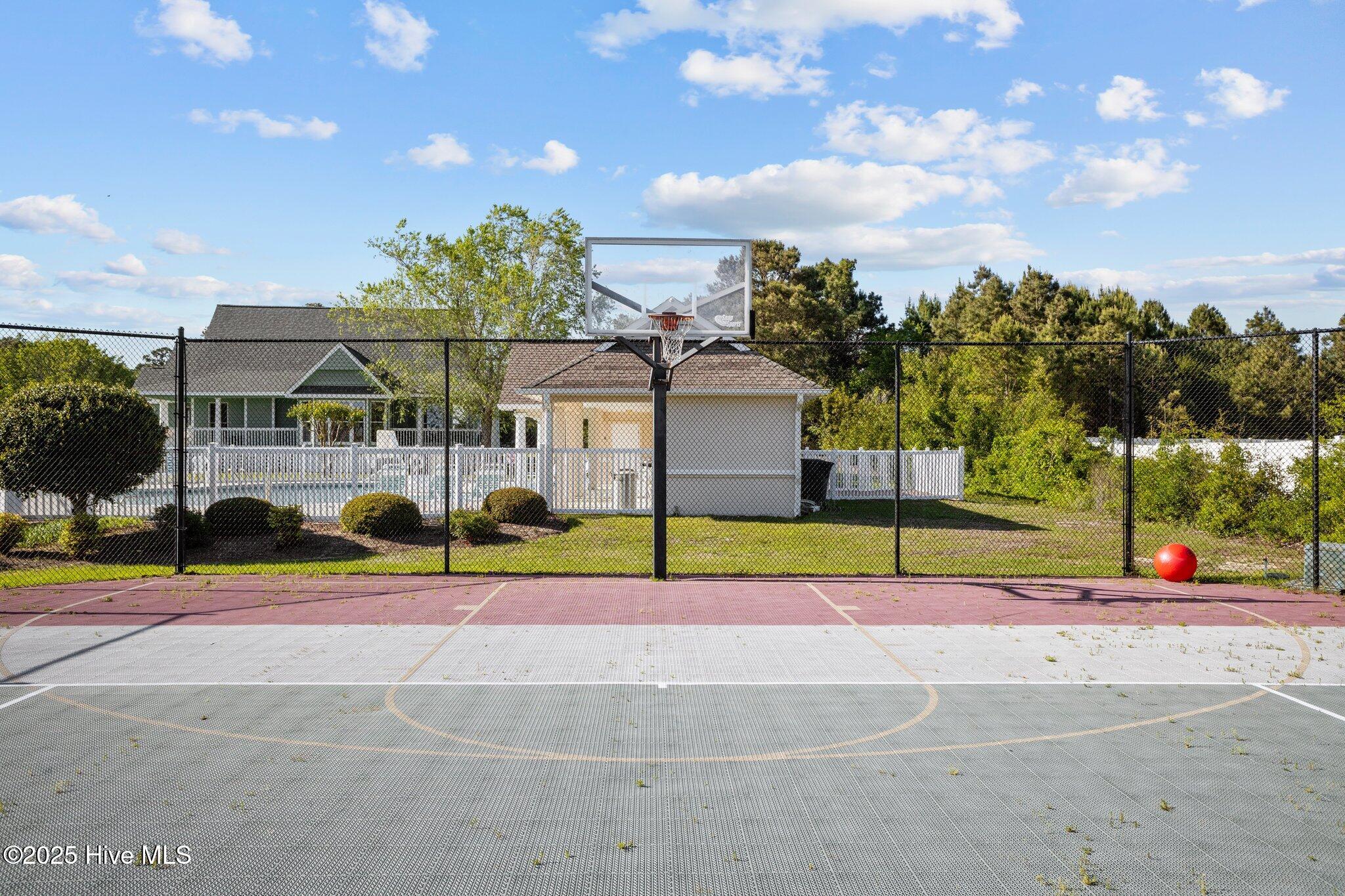 202 Royal Oaks Court