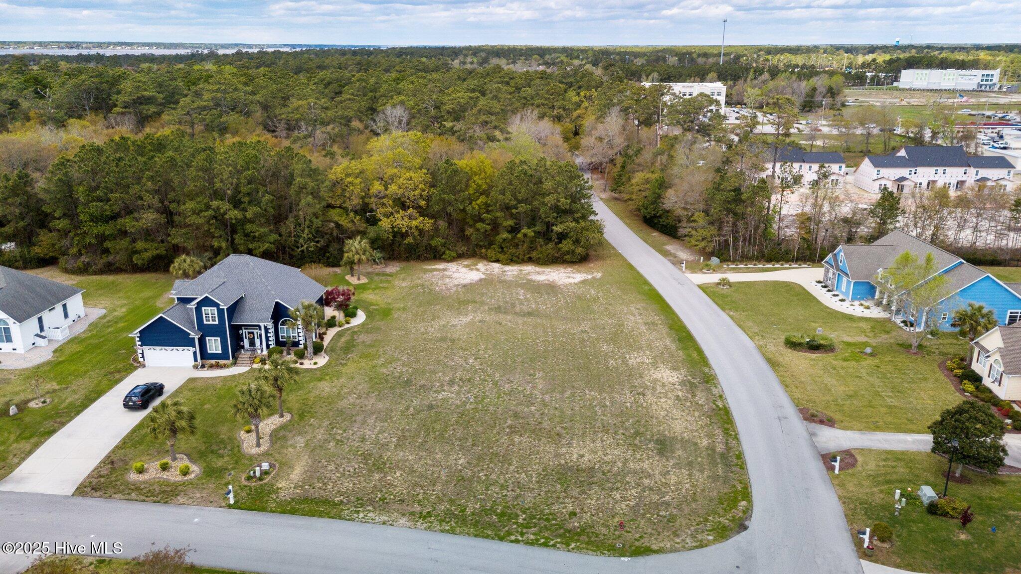 202 Royal Oaks Court