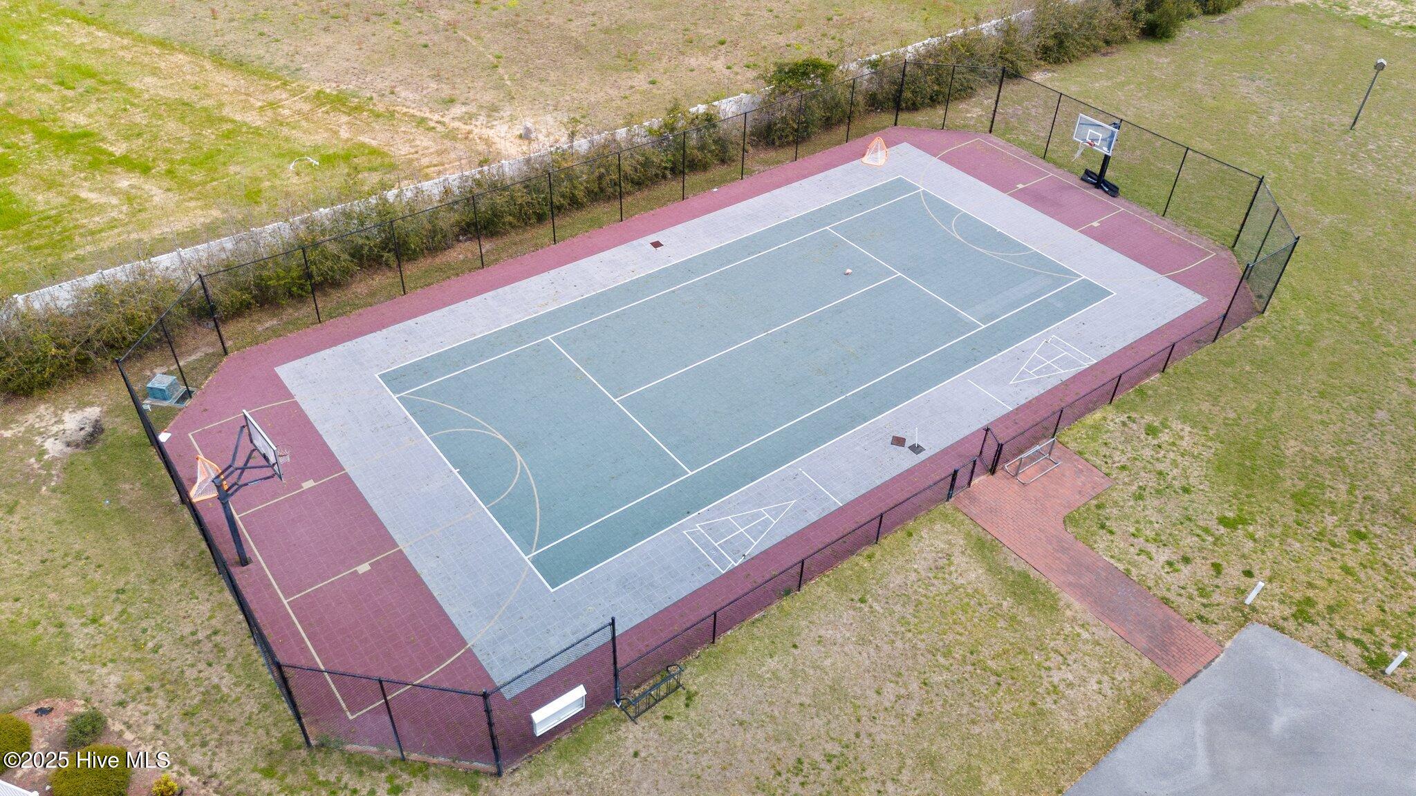 202 Royal Oaks Court