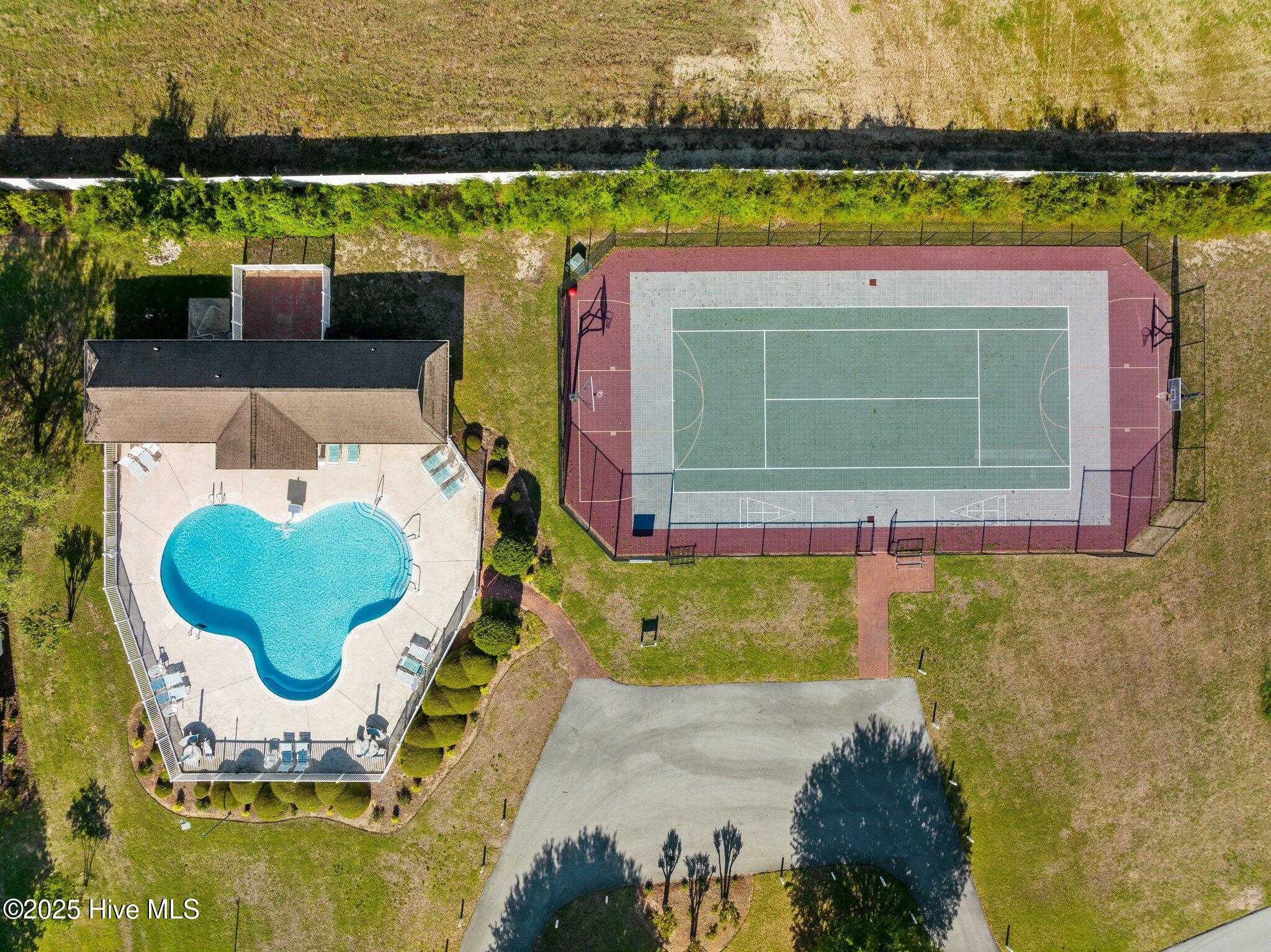 202 Royal Oaks Court