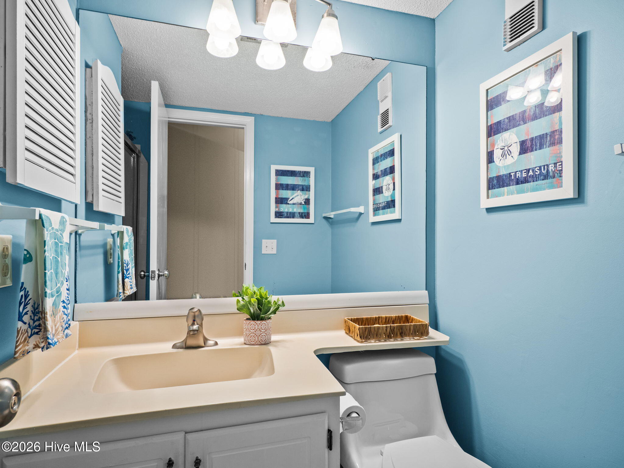 1904 E Fort Macon Road 335