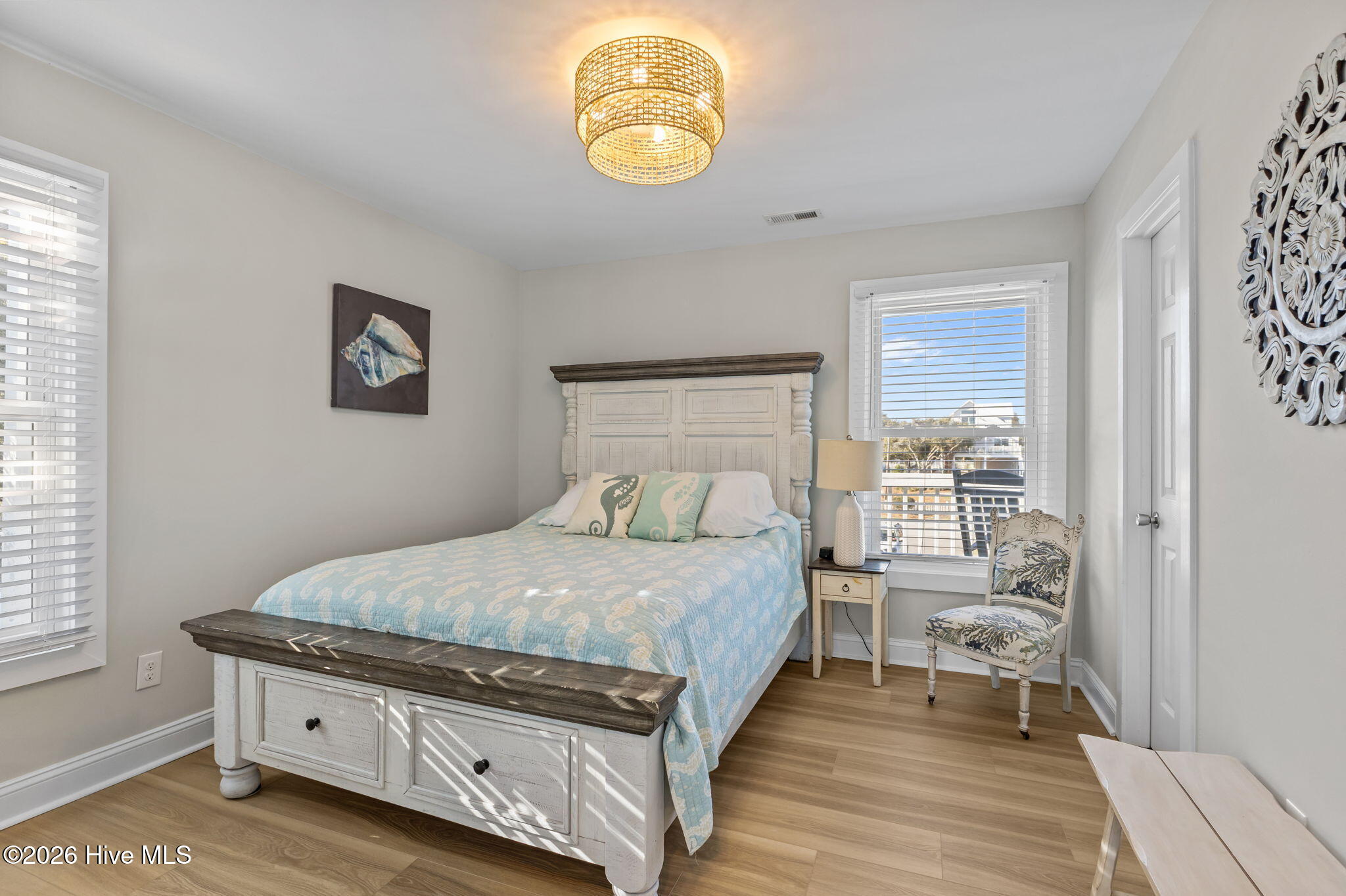 5423 Emerald Drive