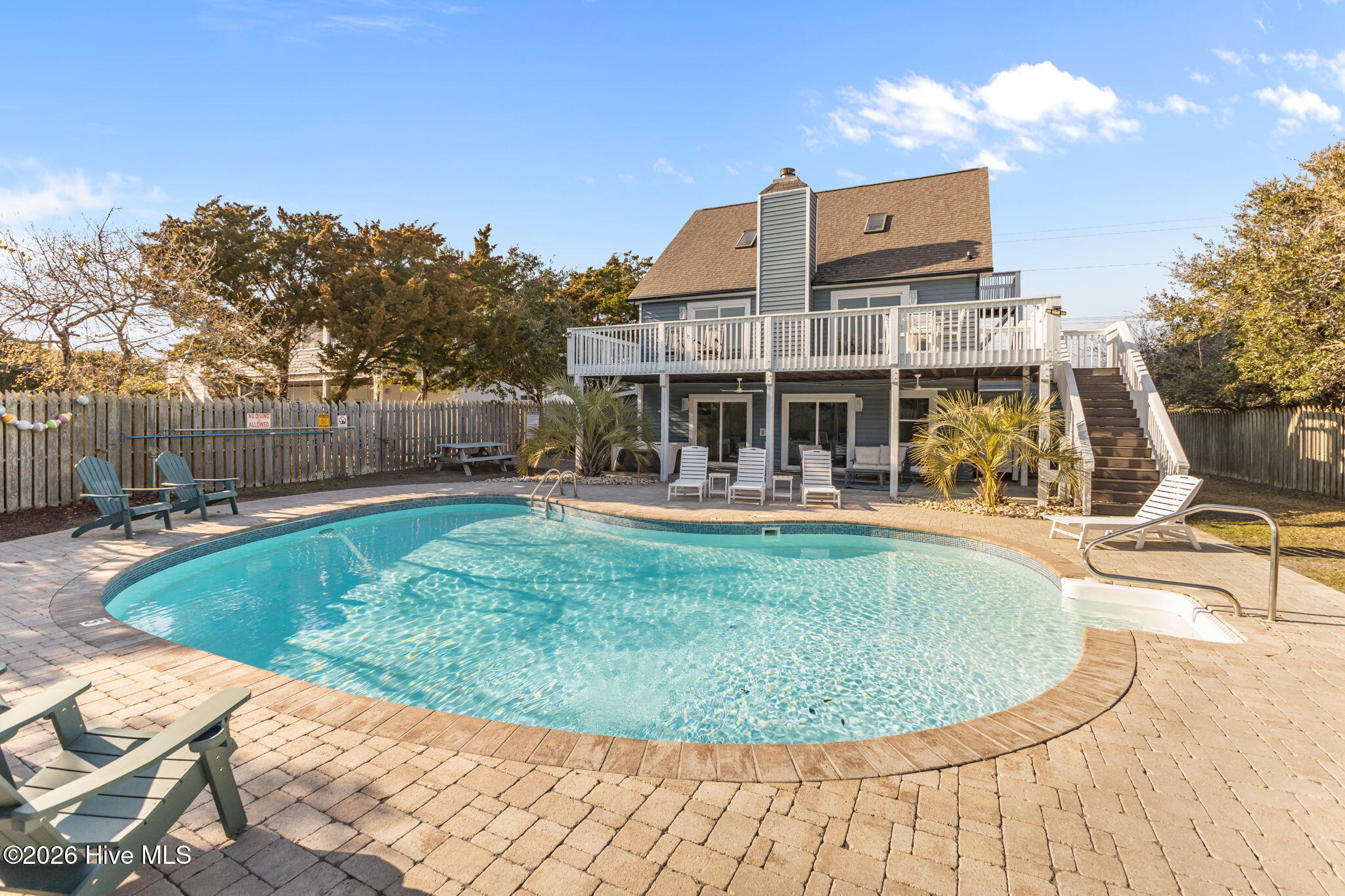 5423 Emerald Drive