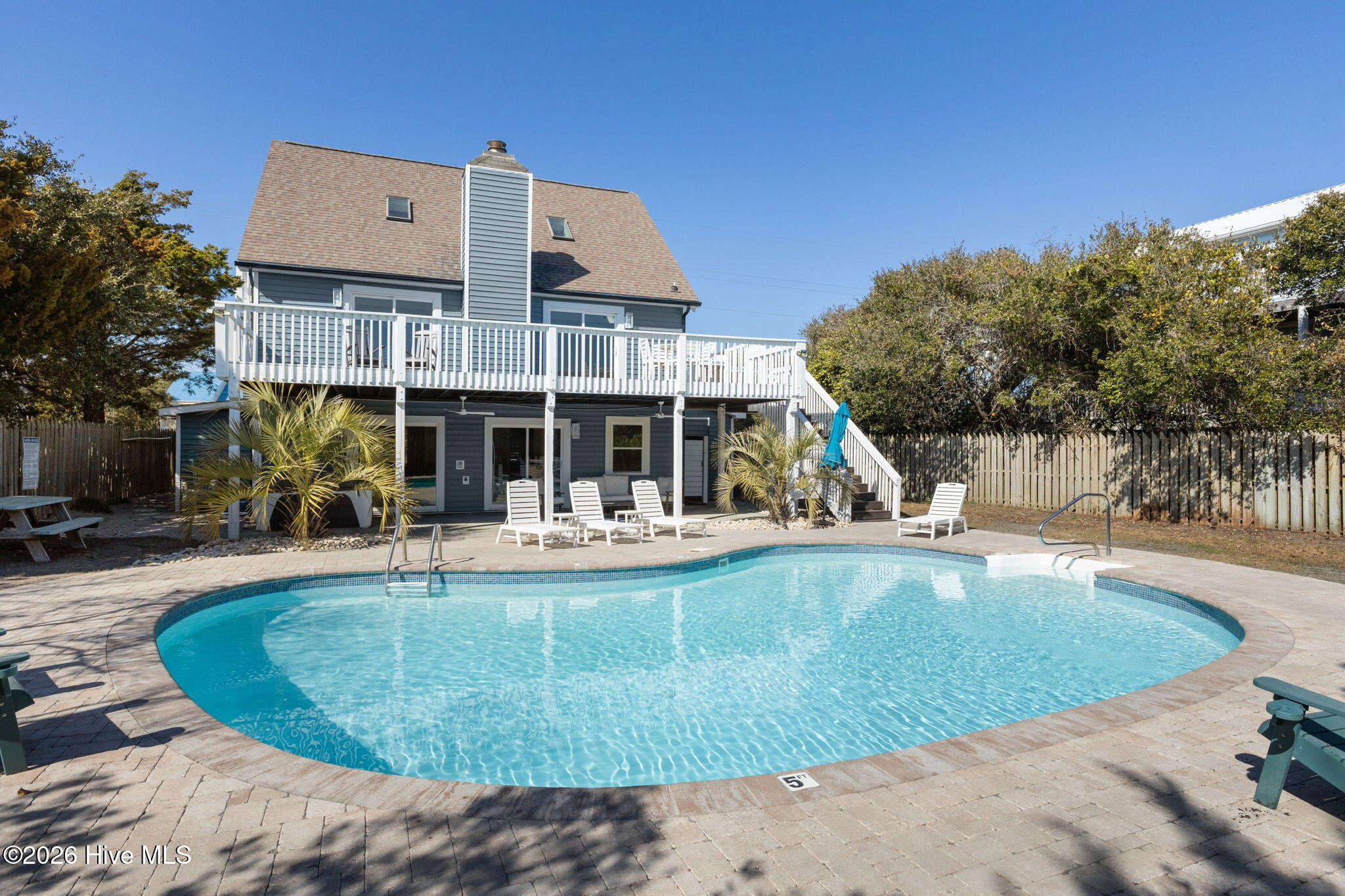5423 Emerald Drive