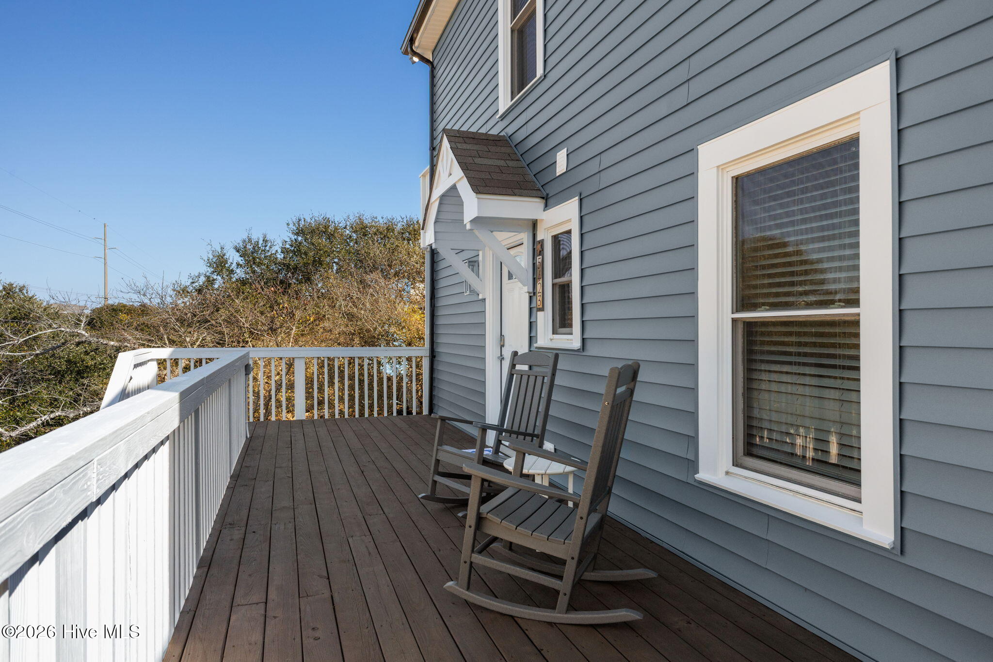 5423 Emerald Drive