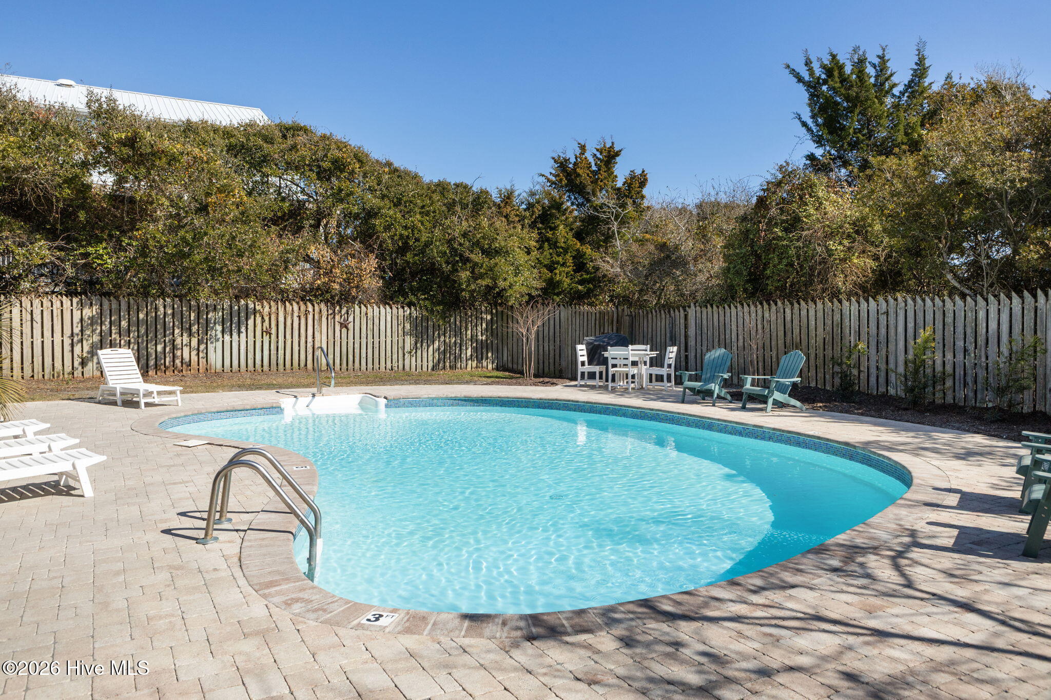 5423 Emerald Drive