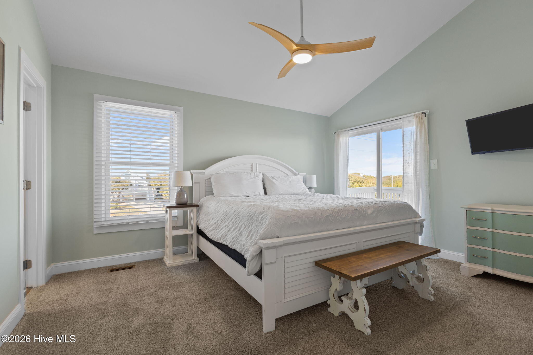 5423 Emerald Drive