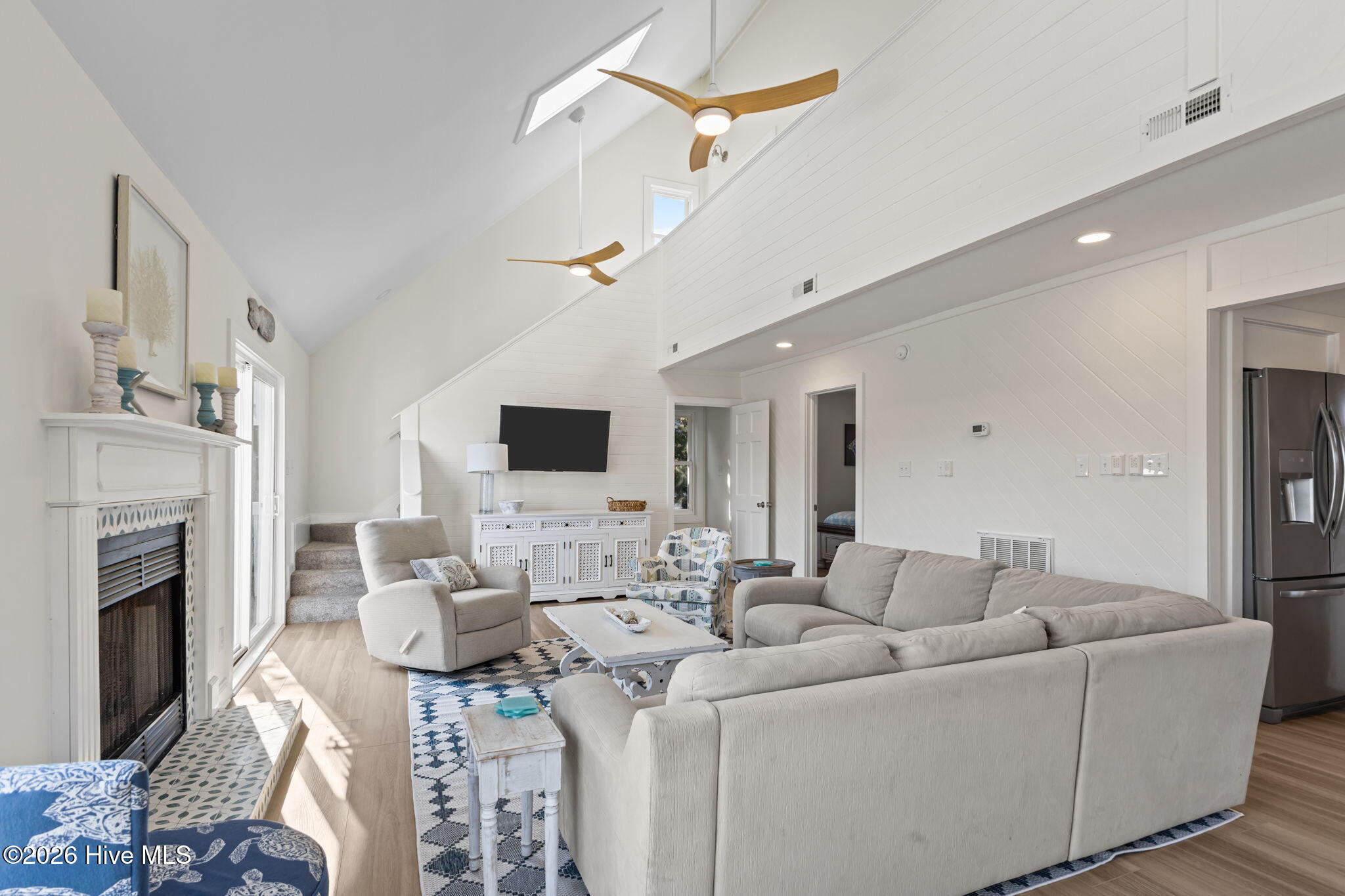 5423 Emerald Drive