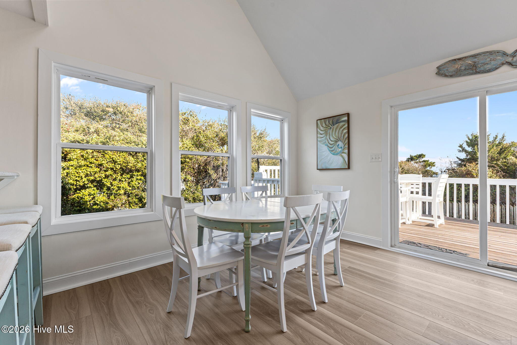 5423 Emerald Drive