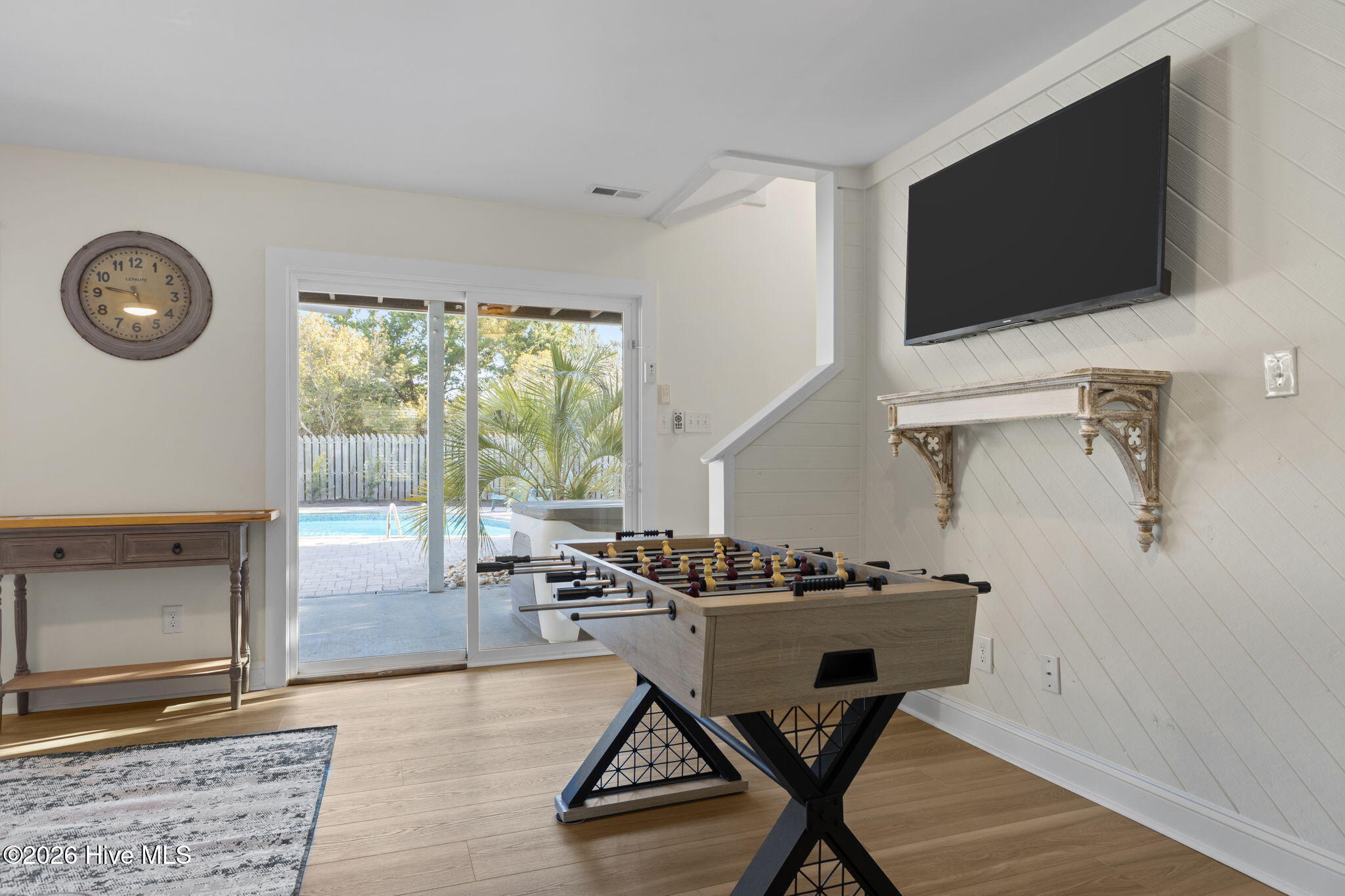 5423 Emerald Drive