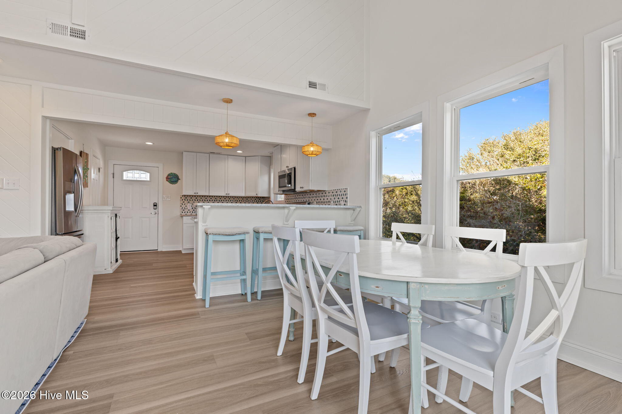 5423 Emerald Drive