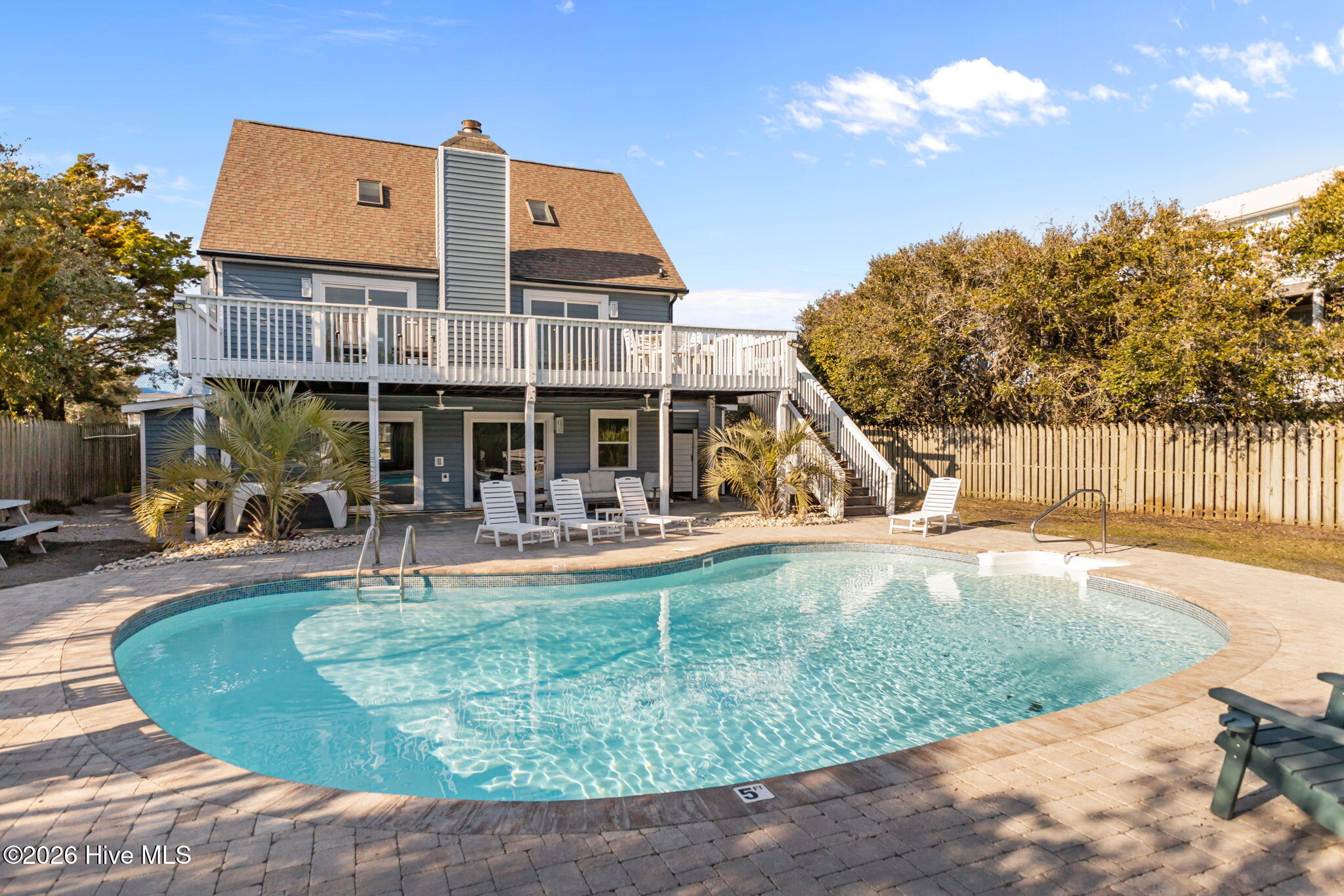 5423 Emerald Drive