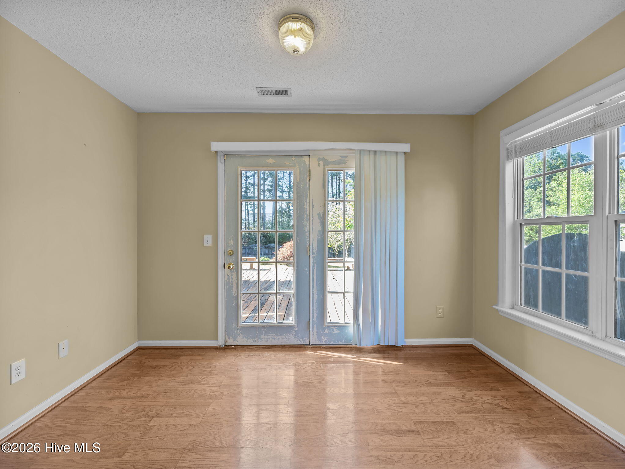 1017 N Commons Drive N