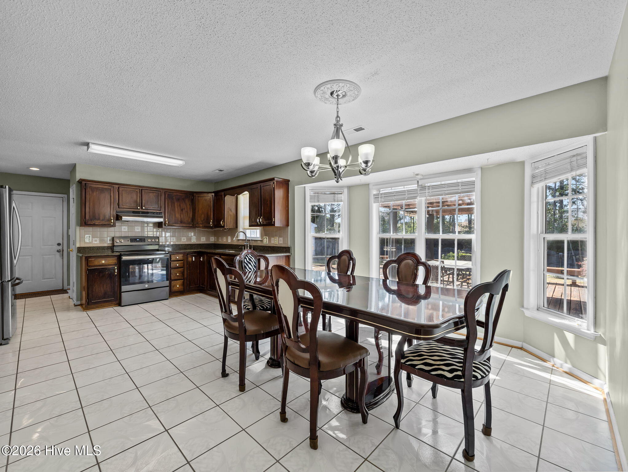 1017 N Commons Drive N