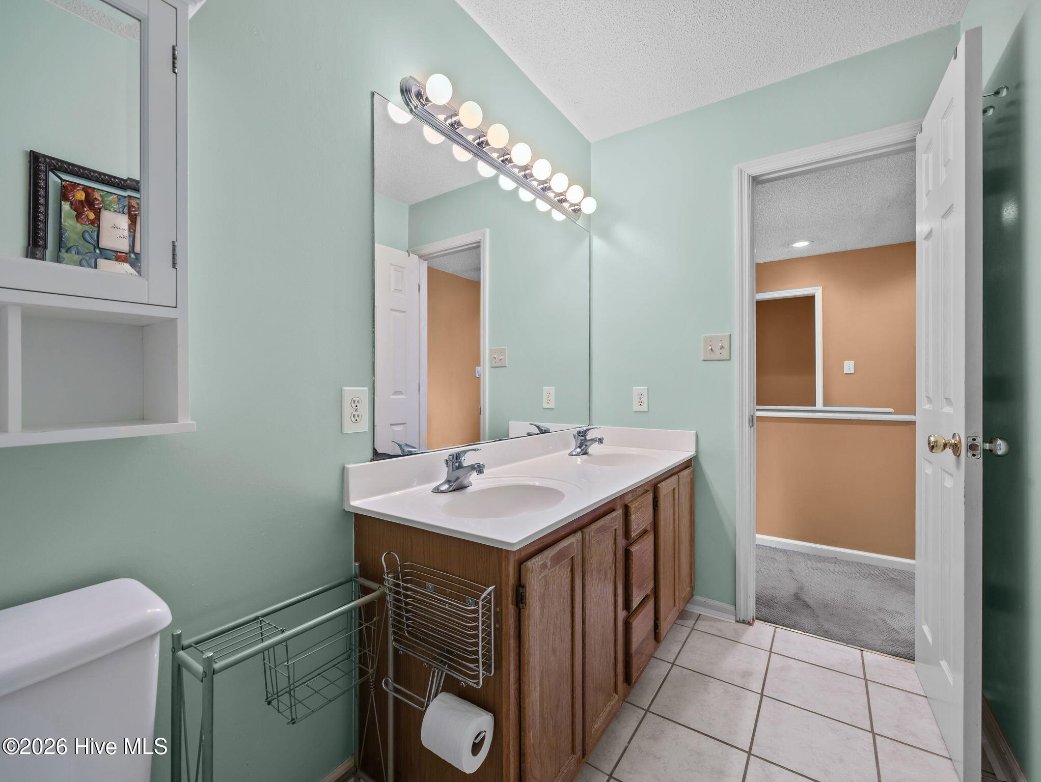 1017 N Commons Drive N