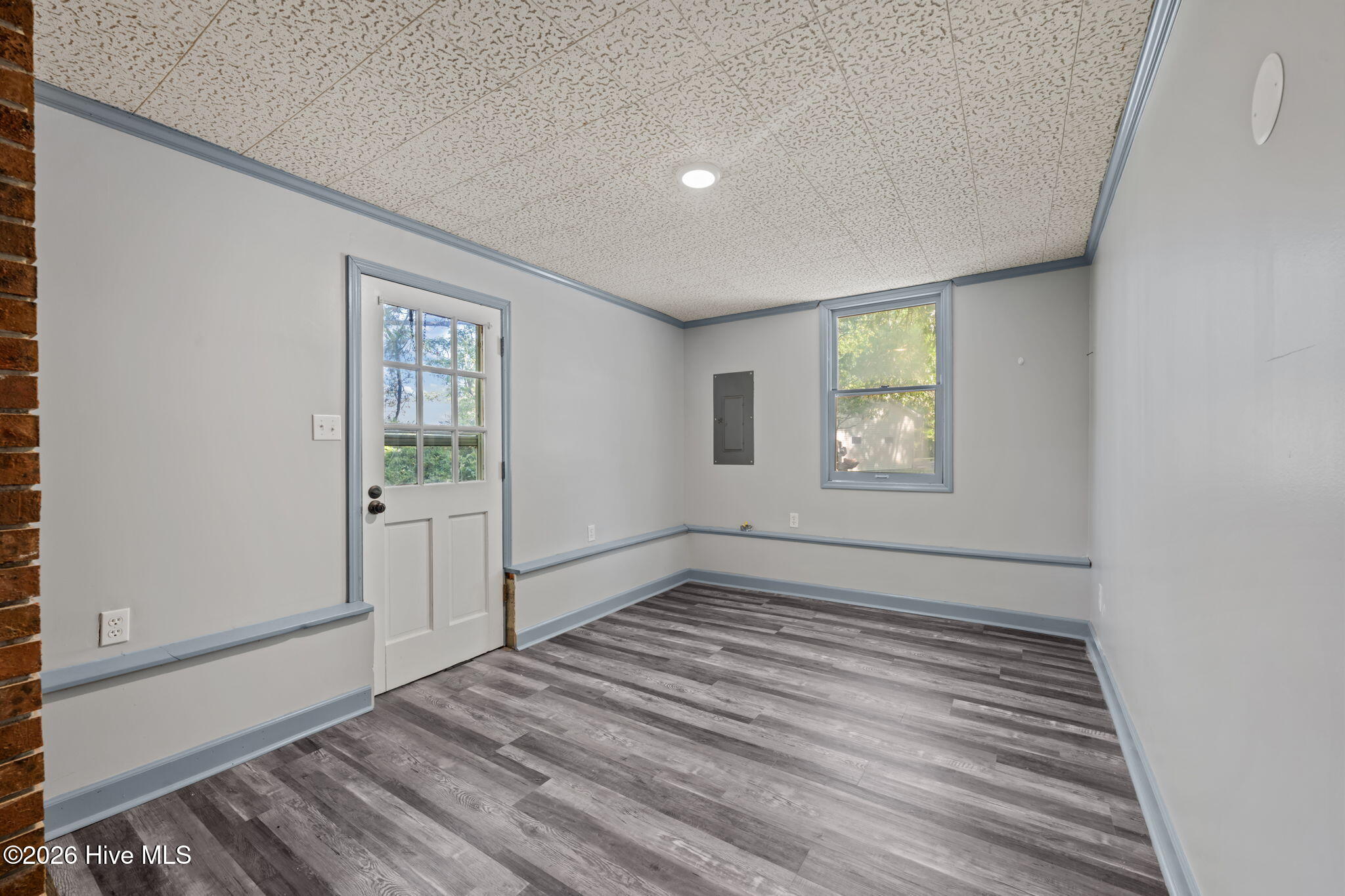 4802 Meadow Court Drive