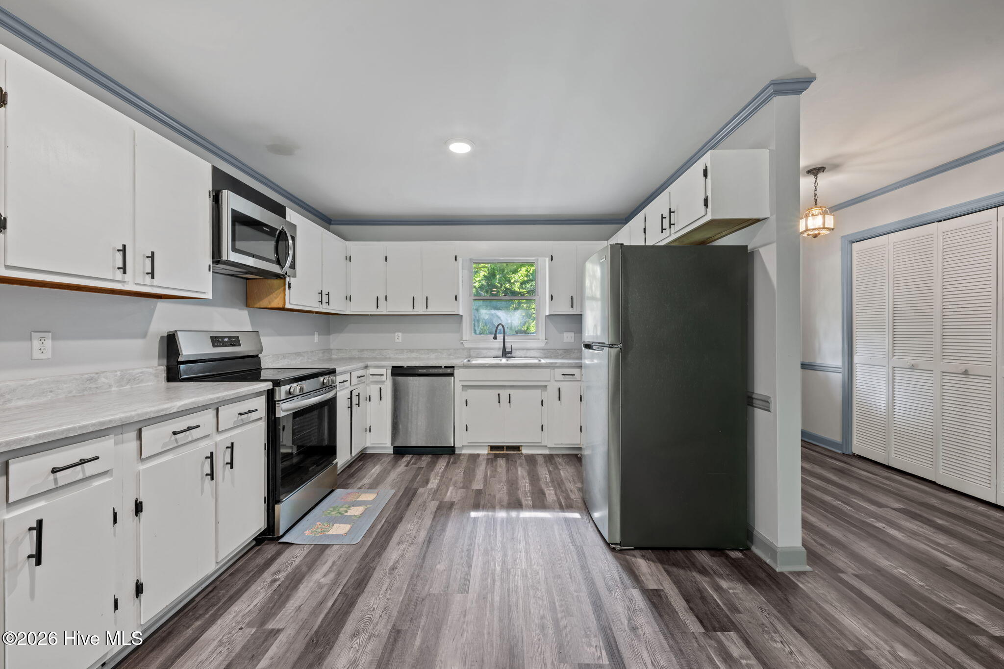 4802 Meadow Court Drive