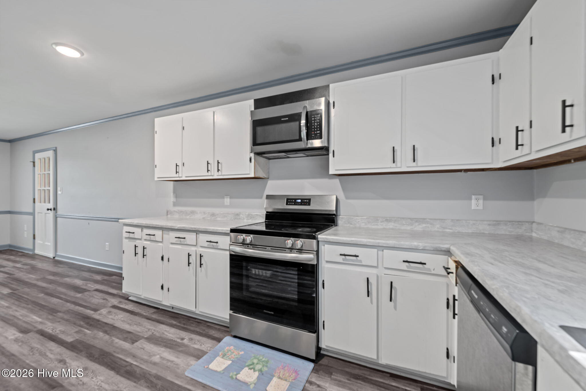 4802 Meadow Court Drive