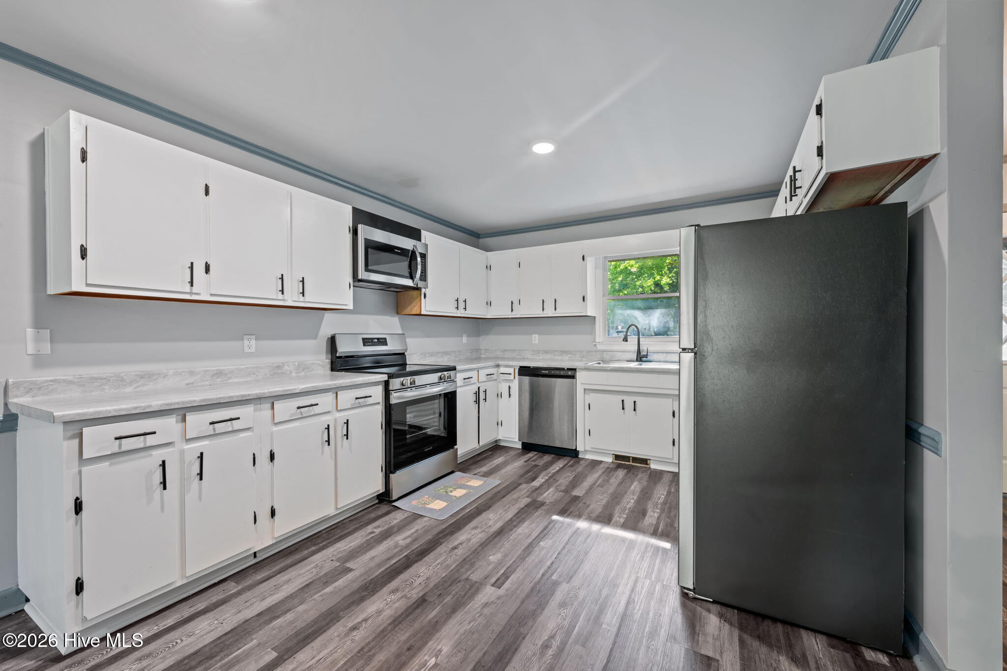 4802 Meadow Court Drive