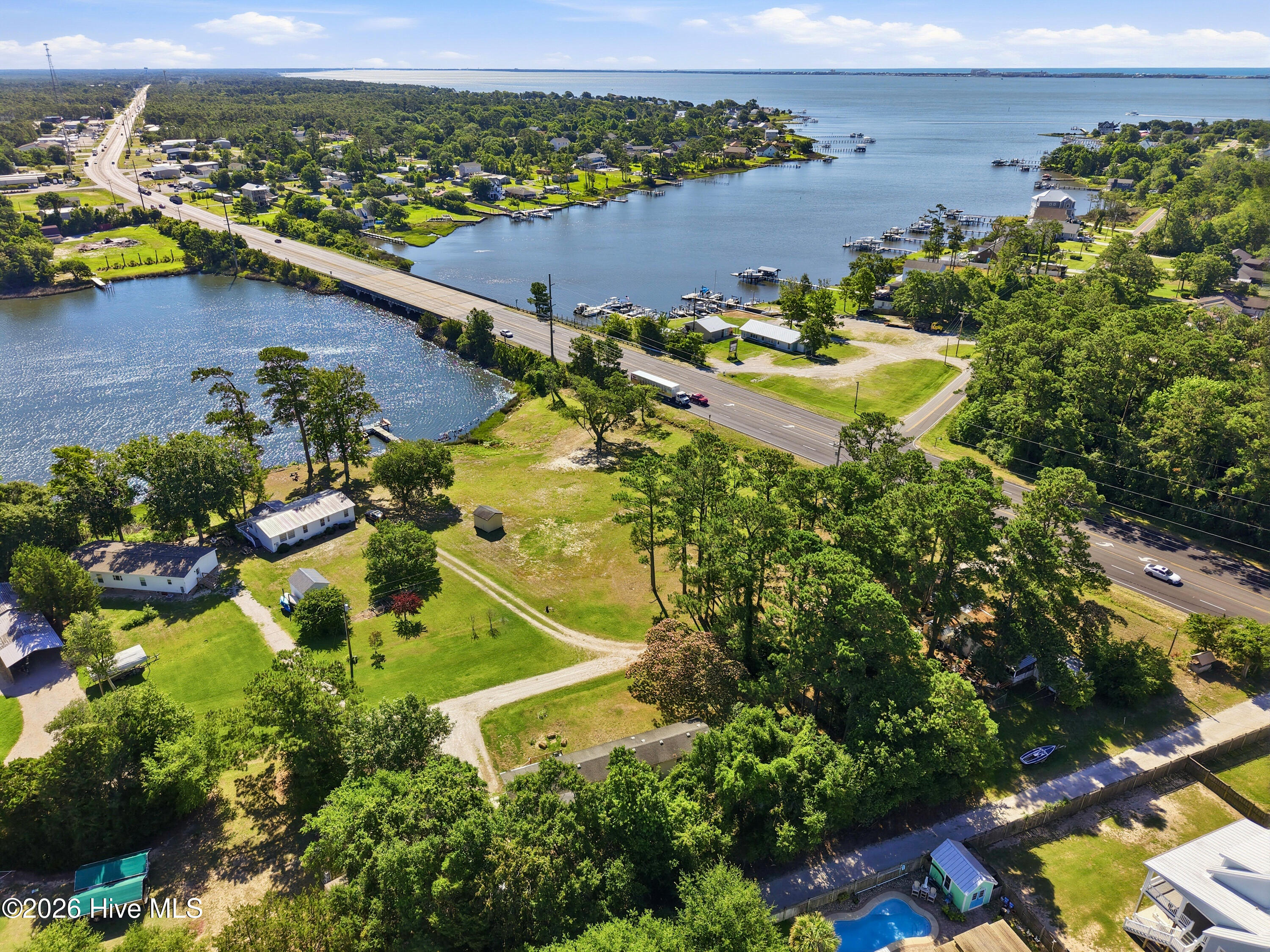 118 Russell Cove