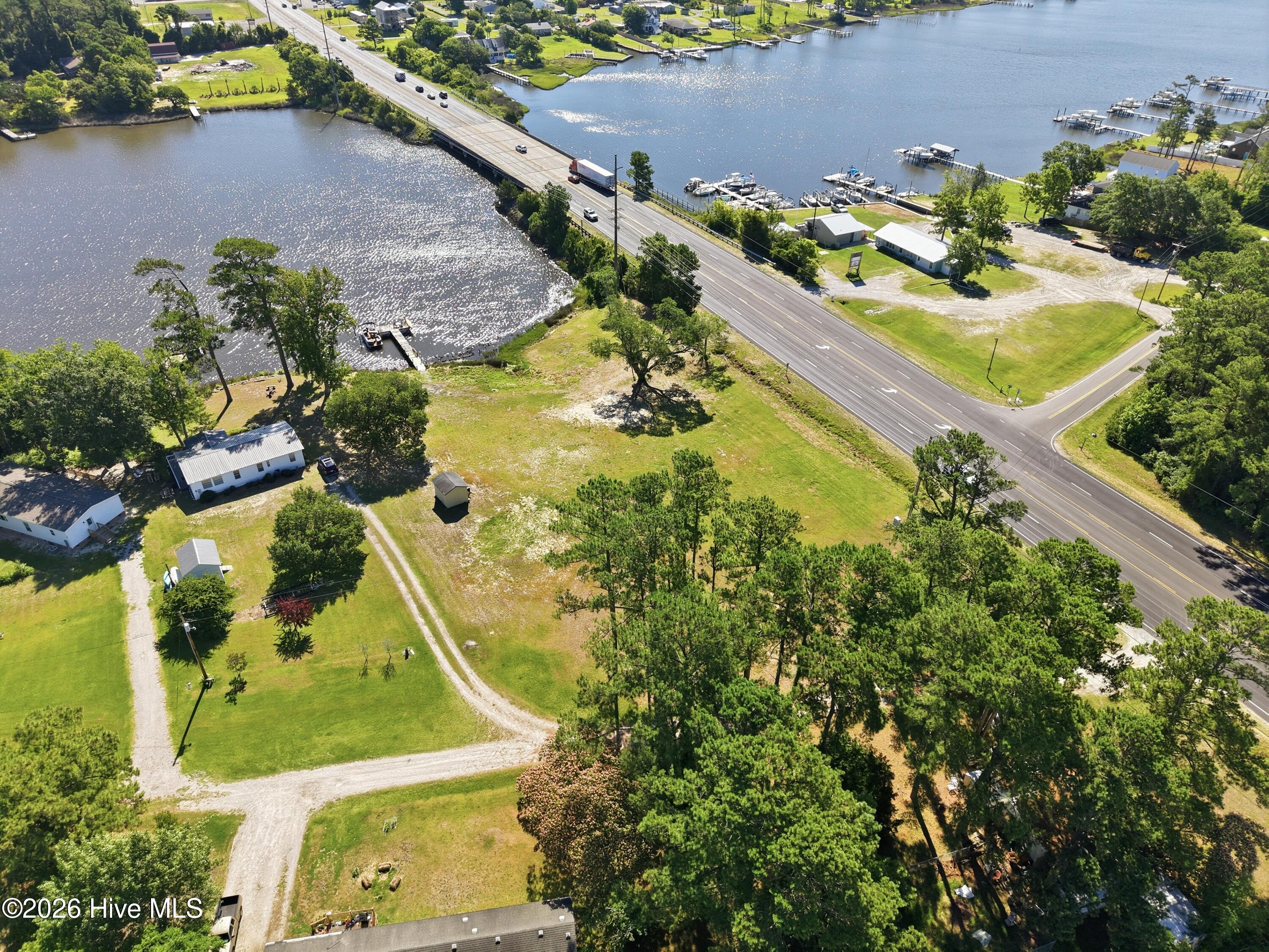 118 Russell Cove