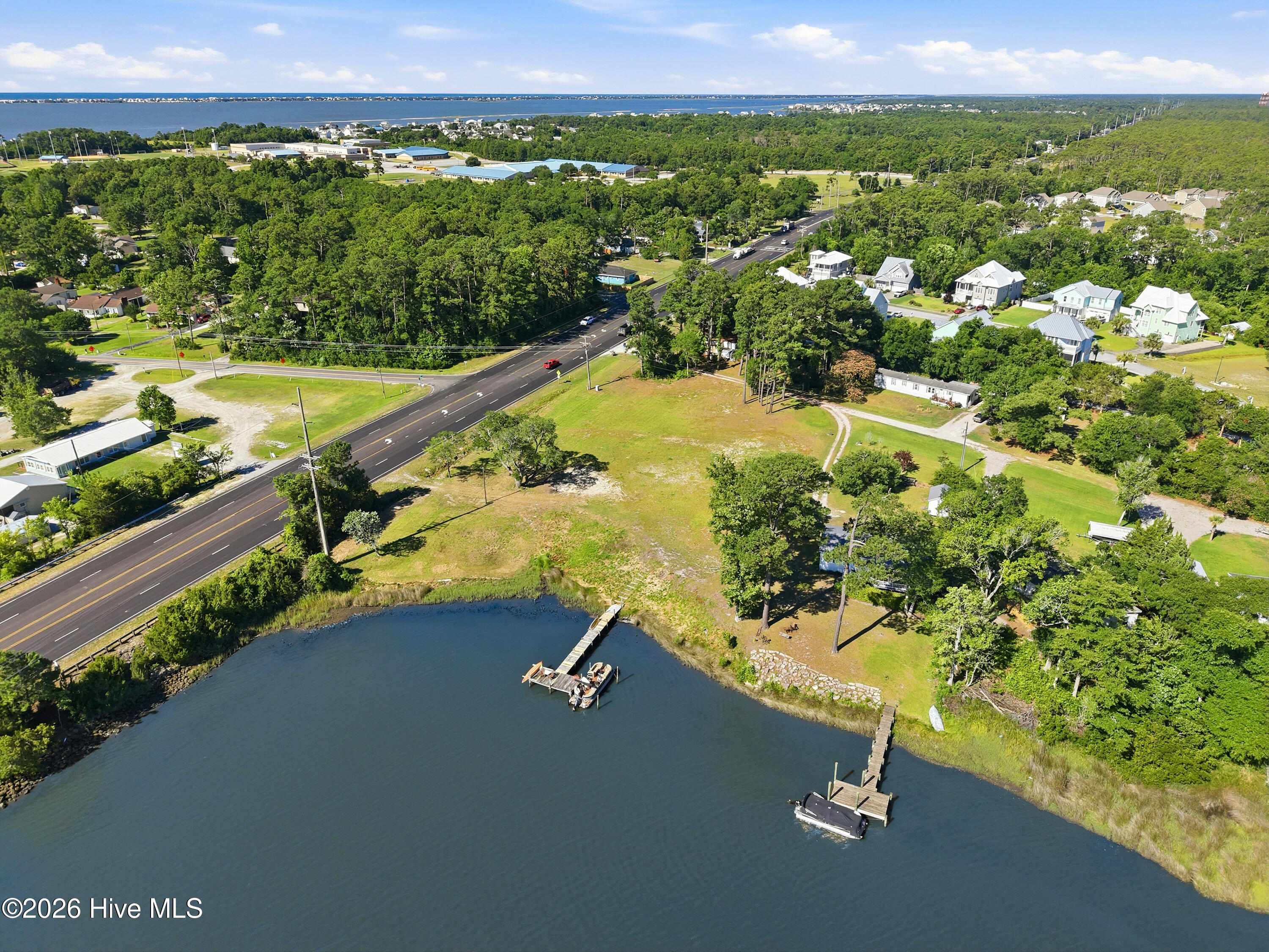 120 Russell Cove