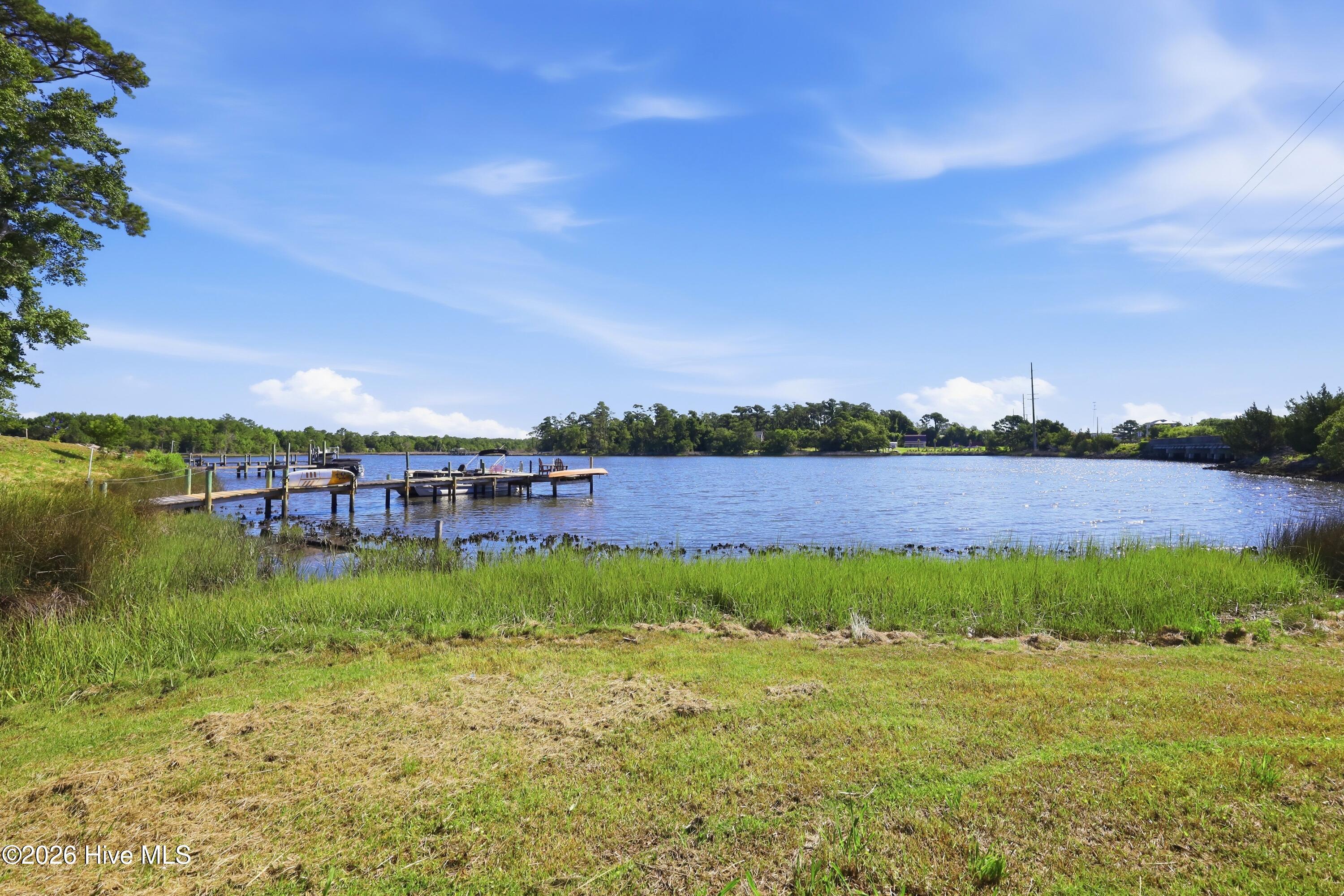 120 Russell Cove