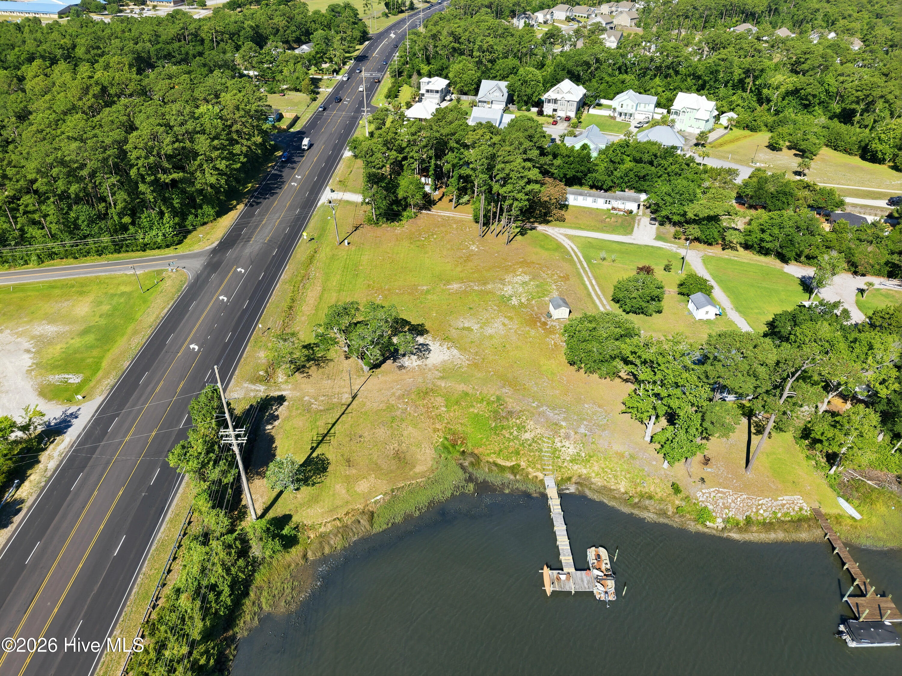 120 Russell Cove