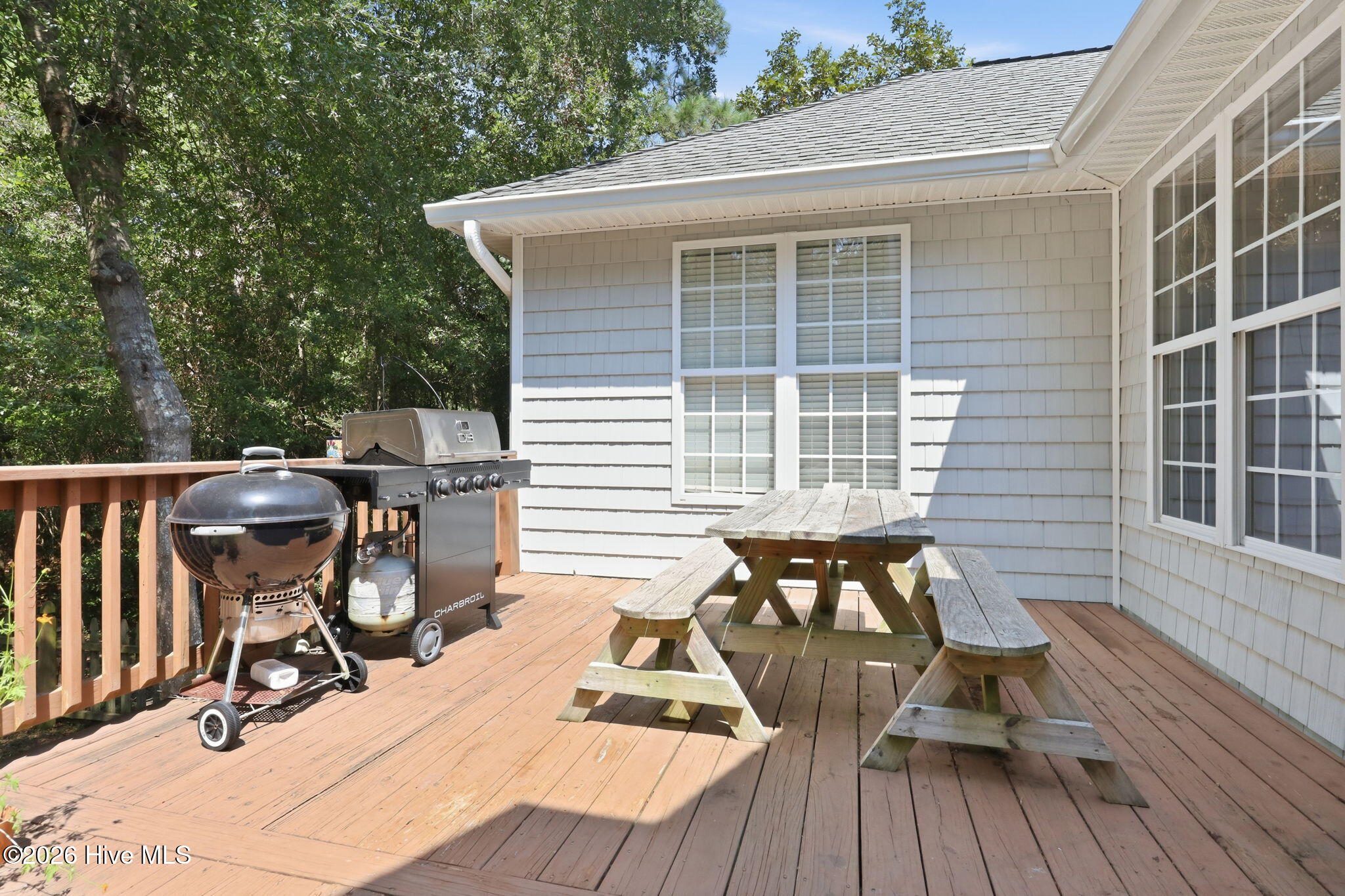 202 Shoreline Drive