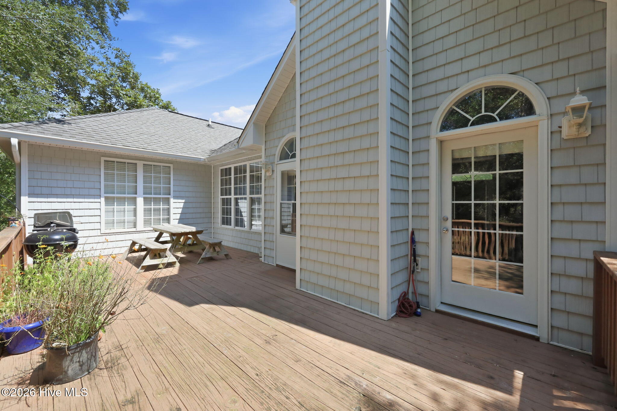 202 Shoreline Drive