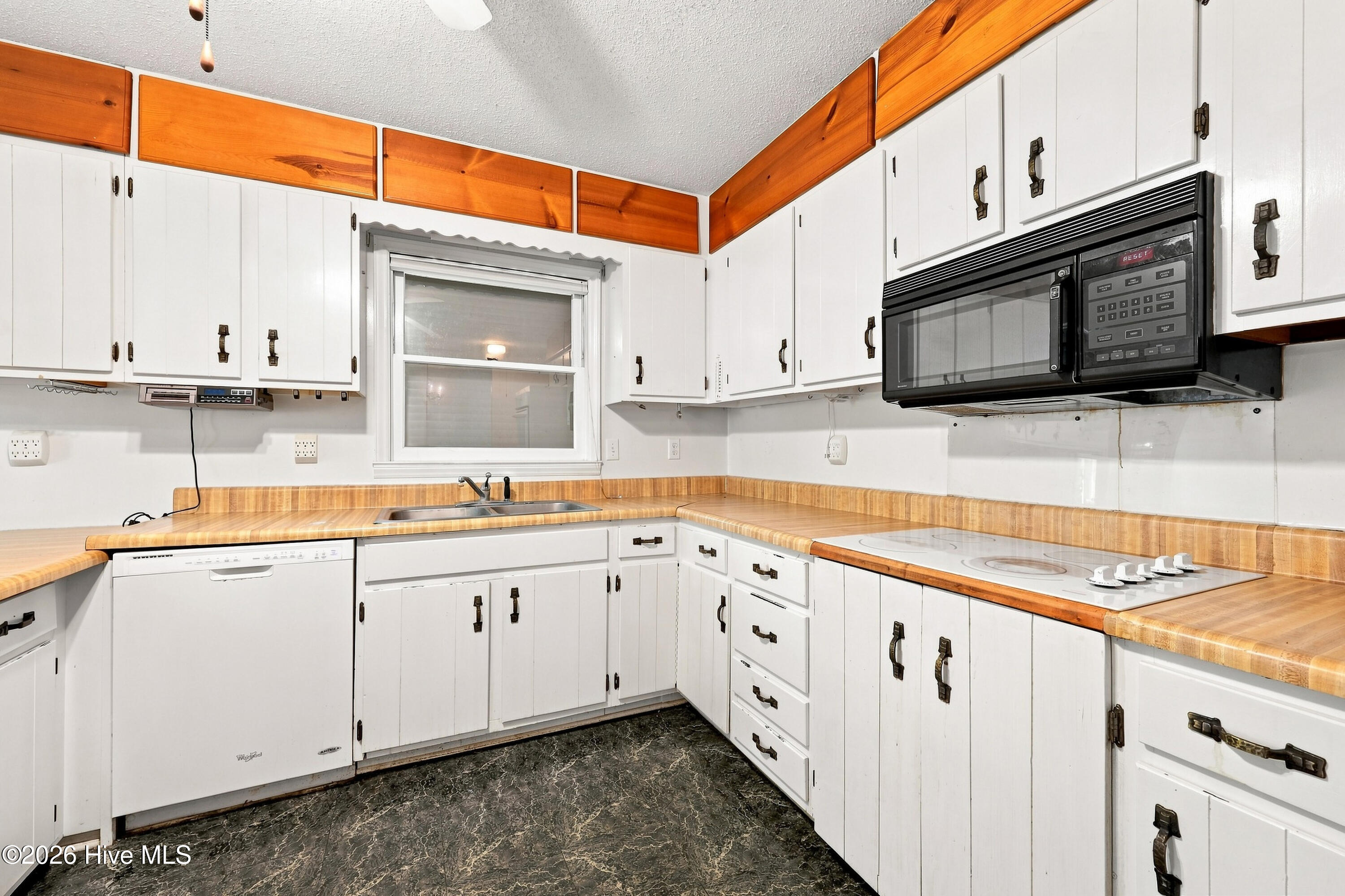 140 Lousan Drive