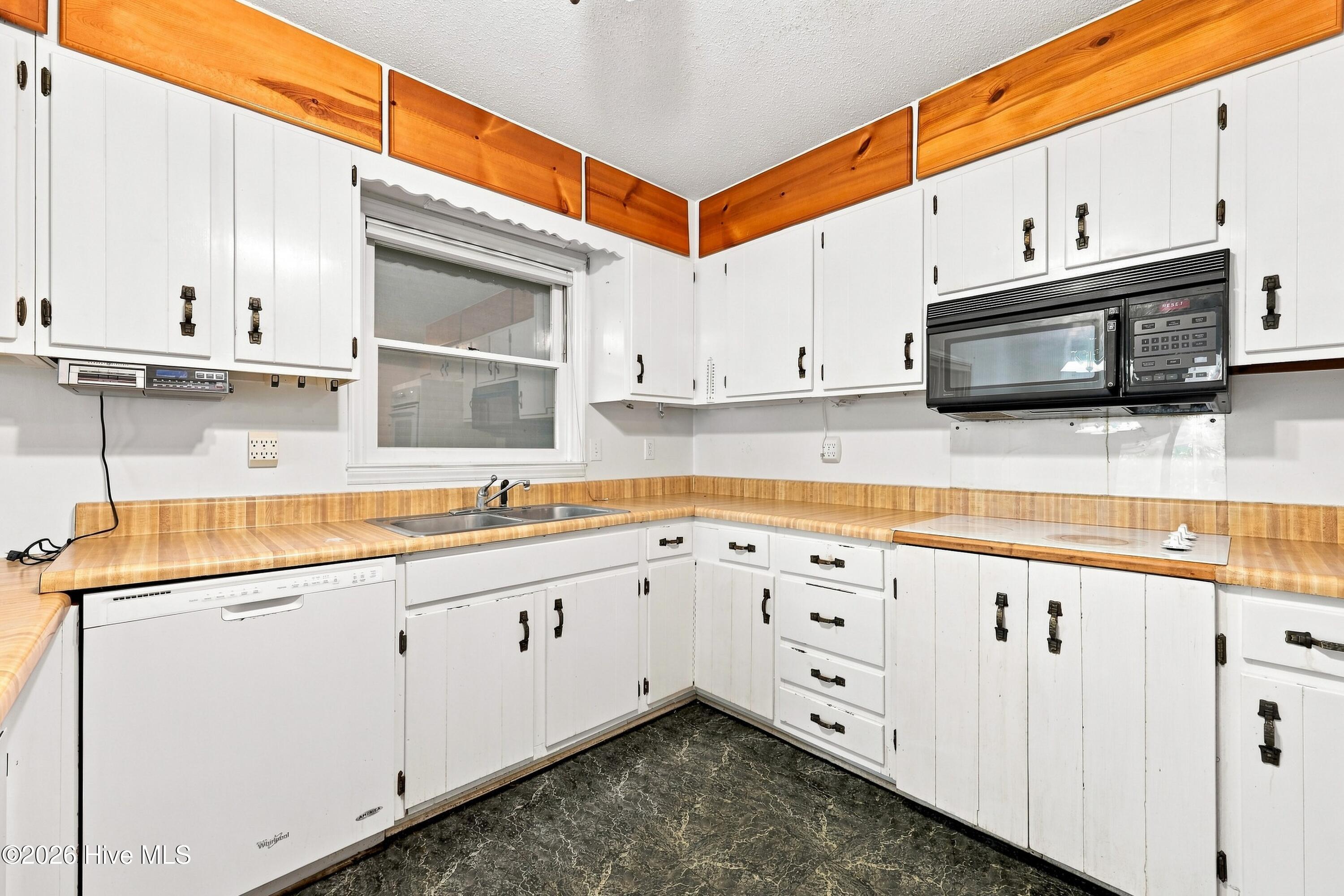 140 Lousan Drive