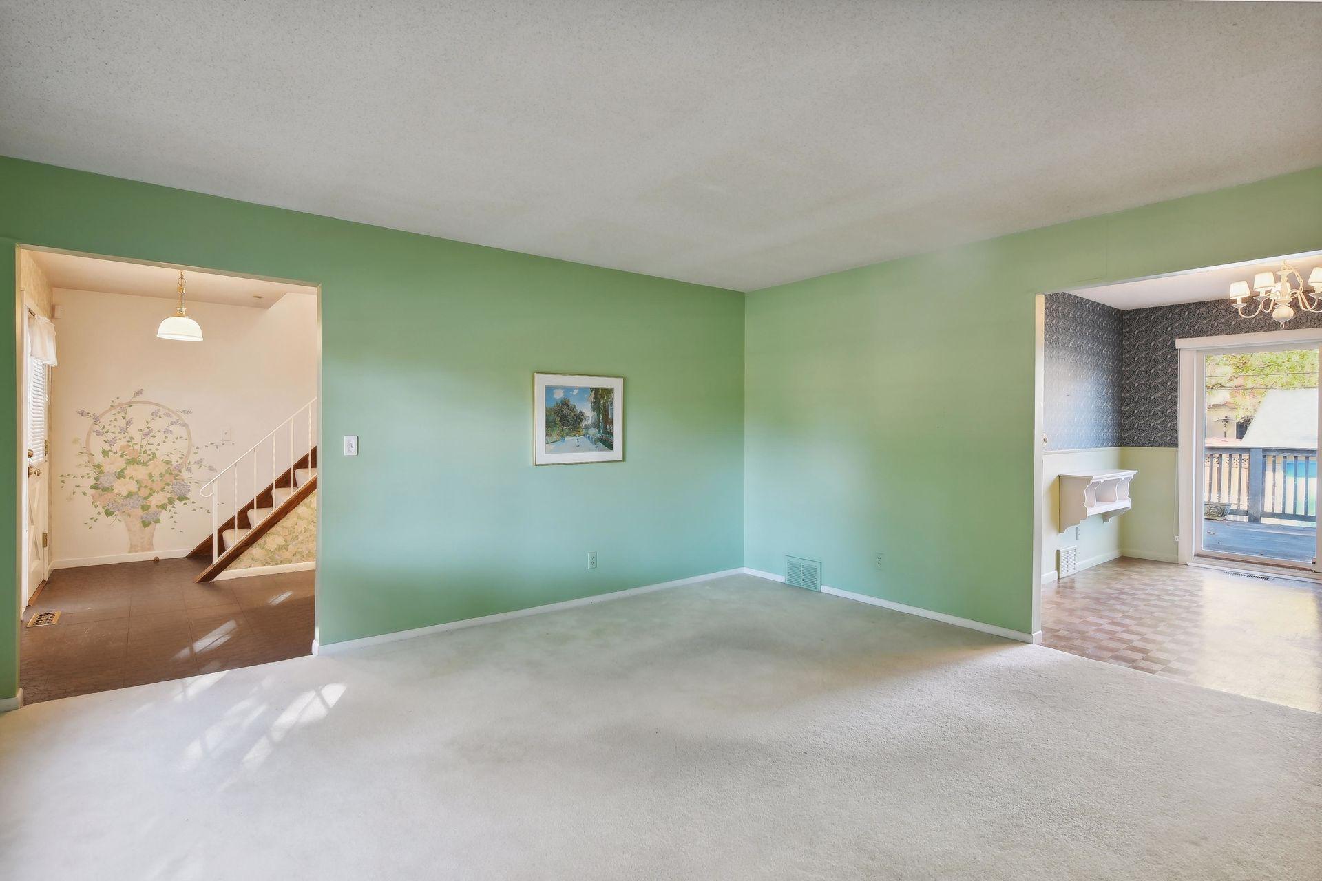 3821 Chowen Avenue S