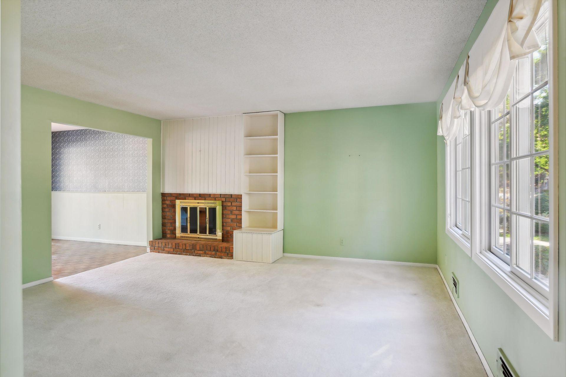 3821 Chowen Avenue S