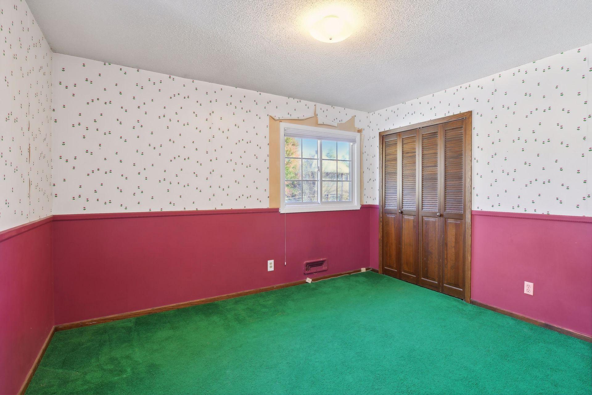 3821 Chowen Avenue S