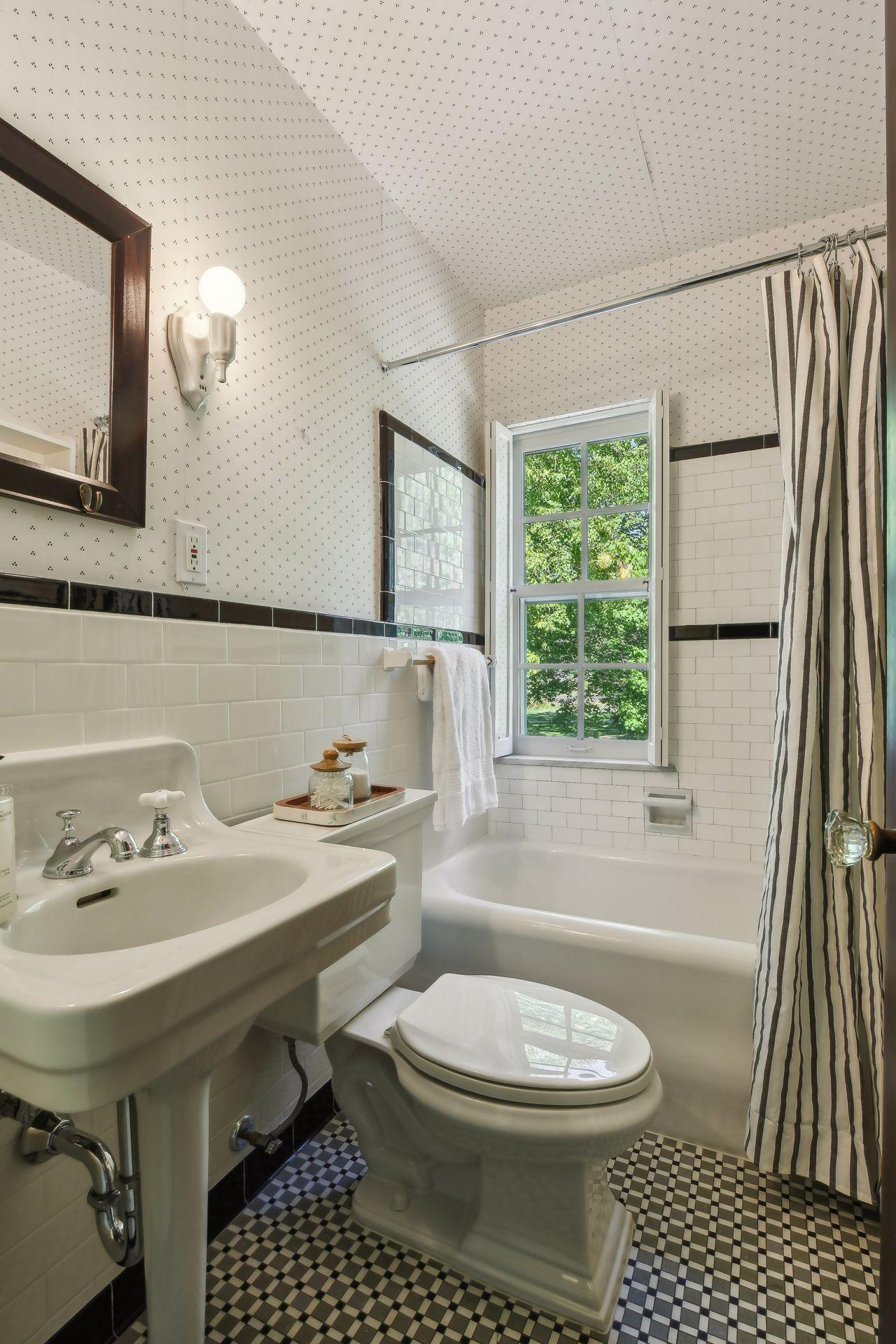 4701 E Lake Harriet Parkway