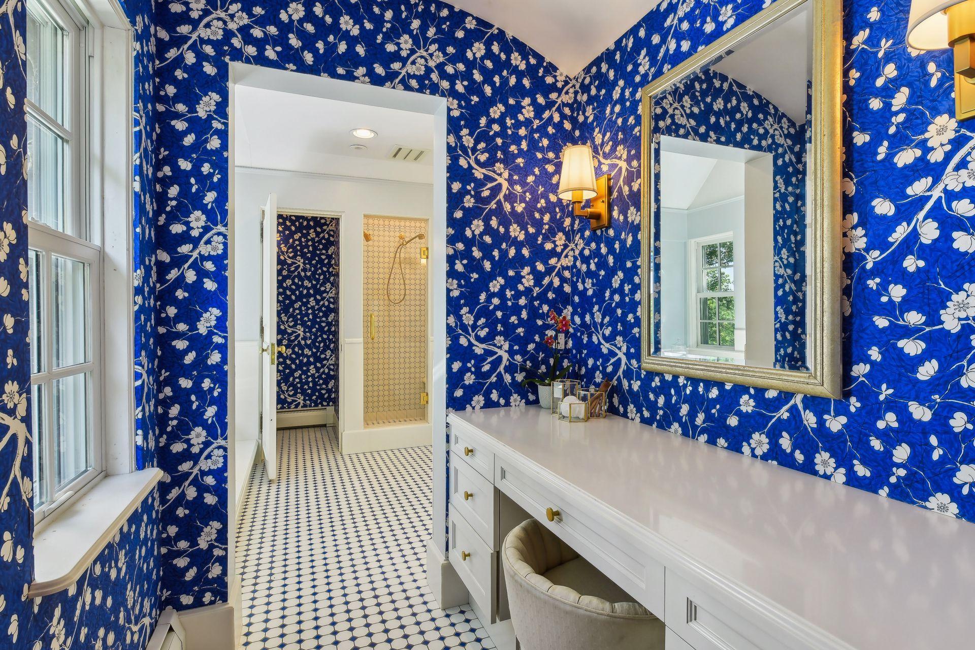 4701 E Lake Harriet Parkway