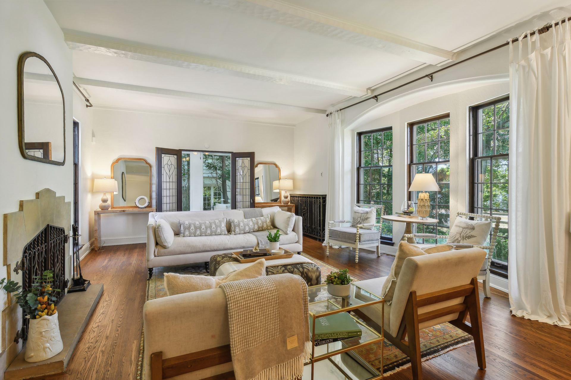 4701 E Lake Harriet Parkway