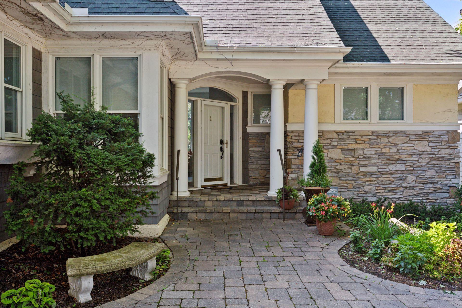 1360 Skyline Drive