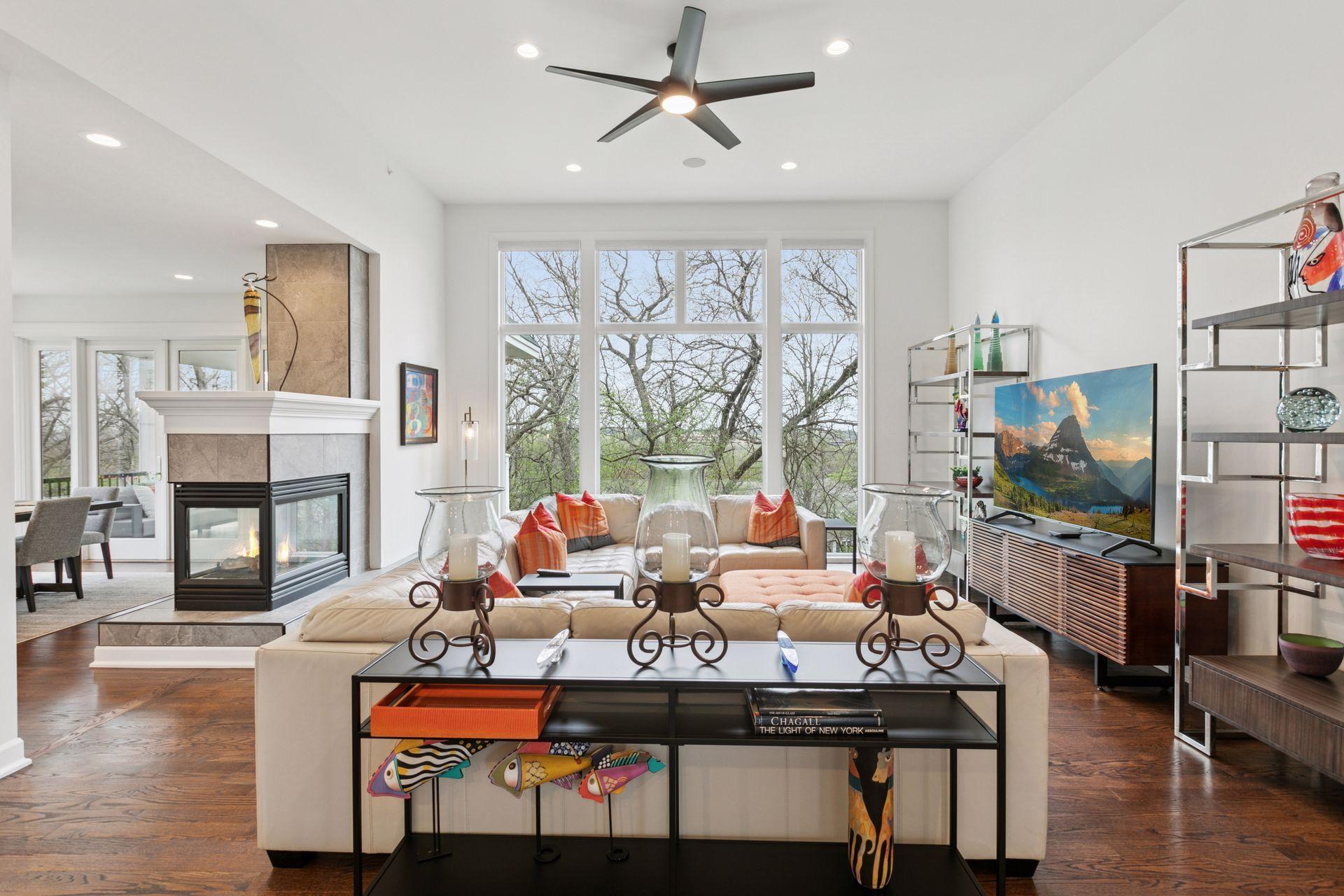 1360 Skyline Drive