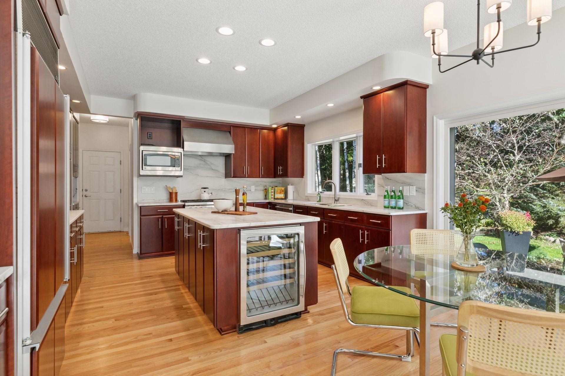 13899 17th Street N
