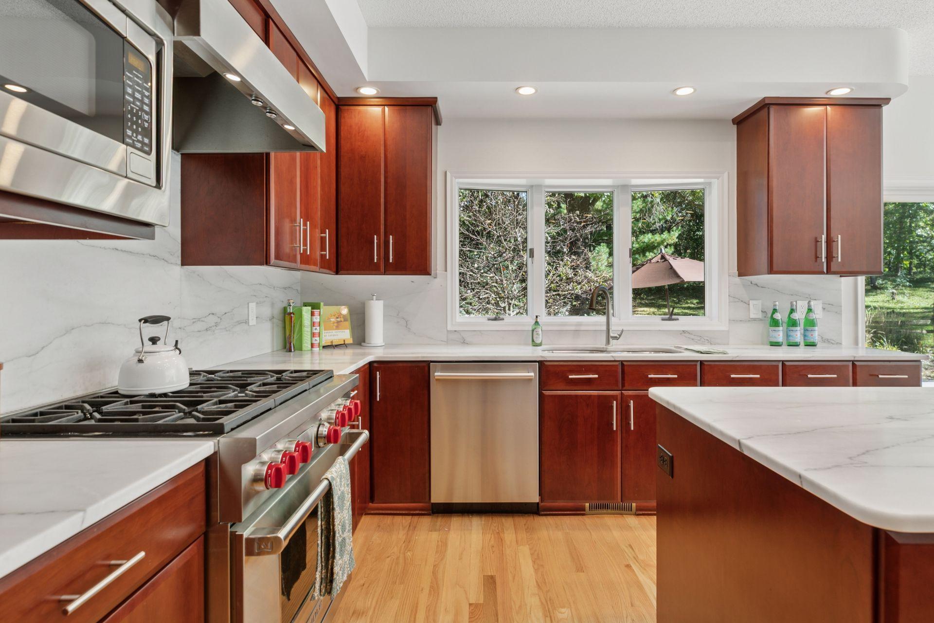 13899 17th Street N