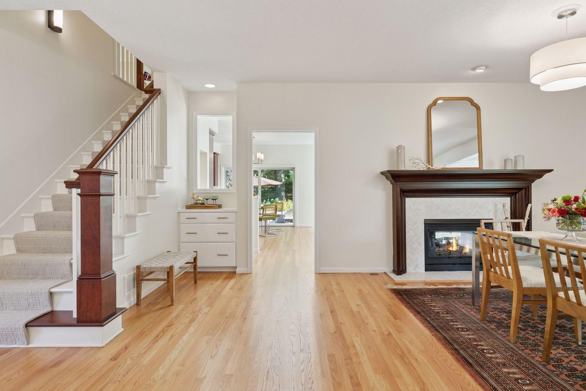13899 17th Street N
