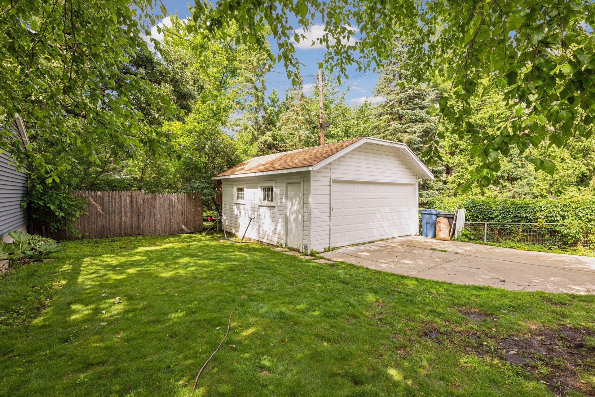 2814 W 41st Street