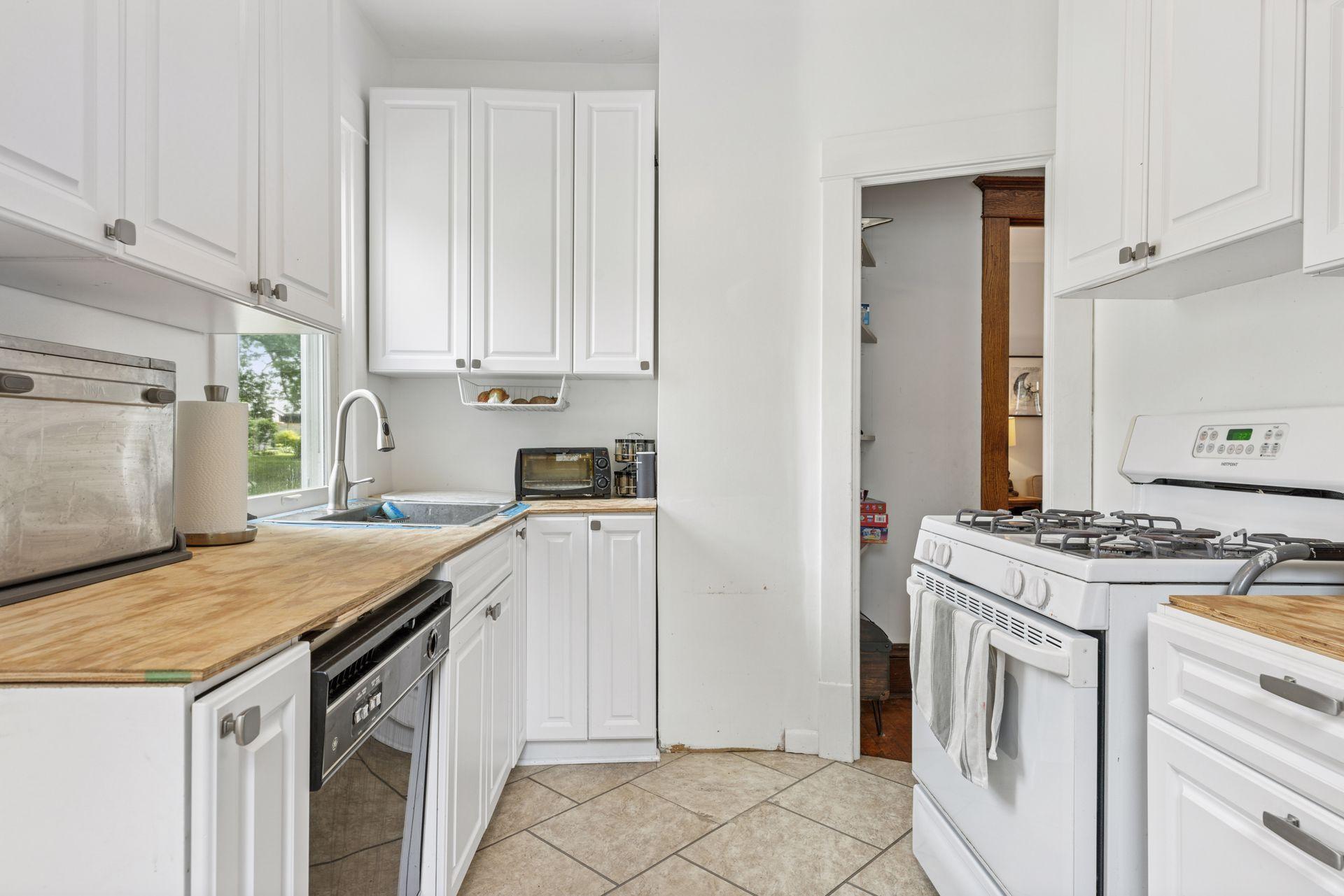 2814 W 41st Street