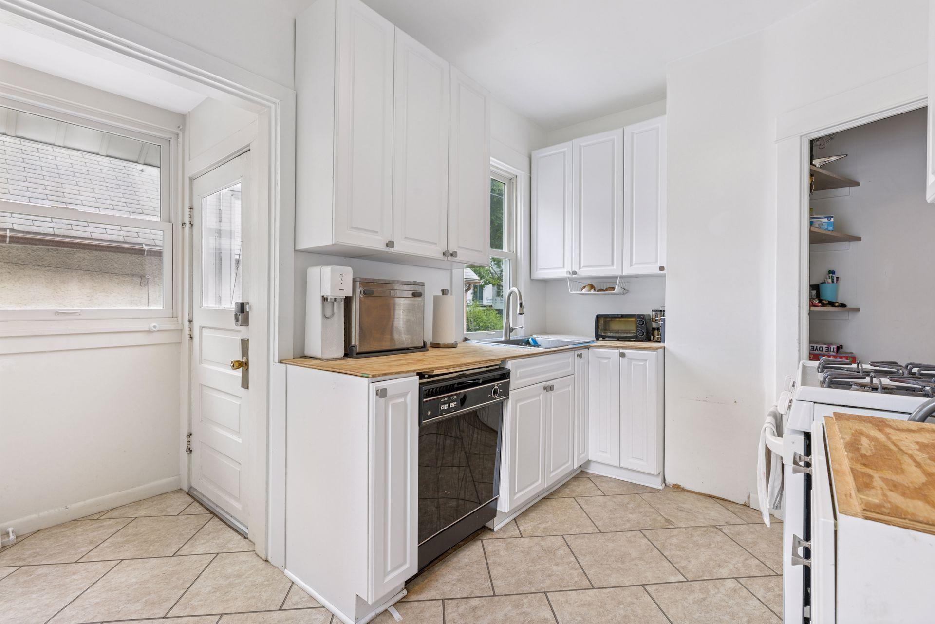 2814 W 41st Street