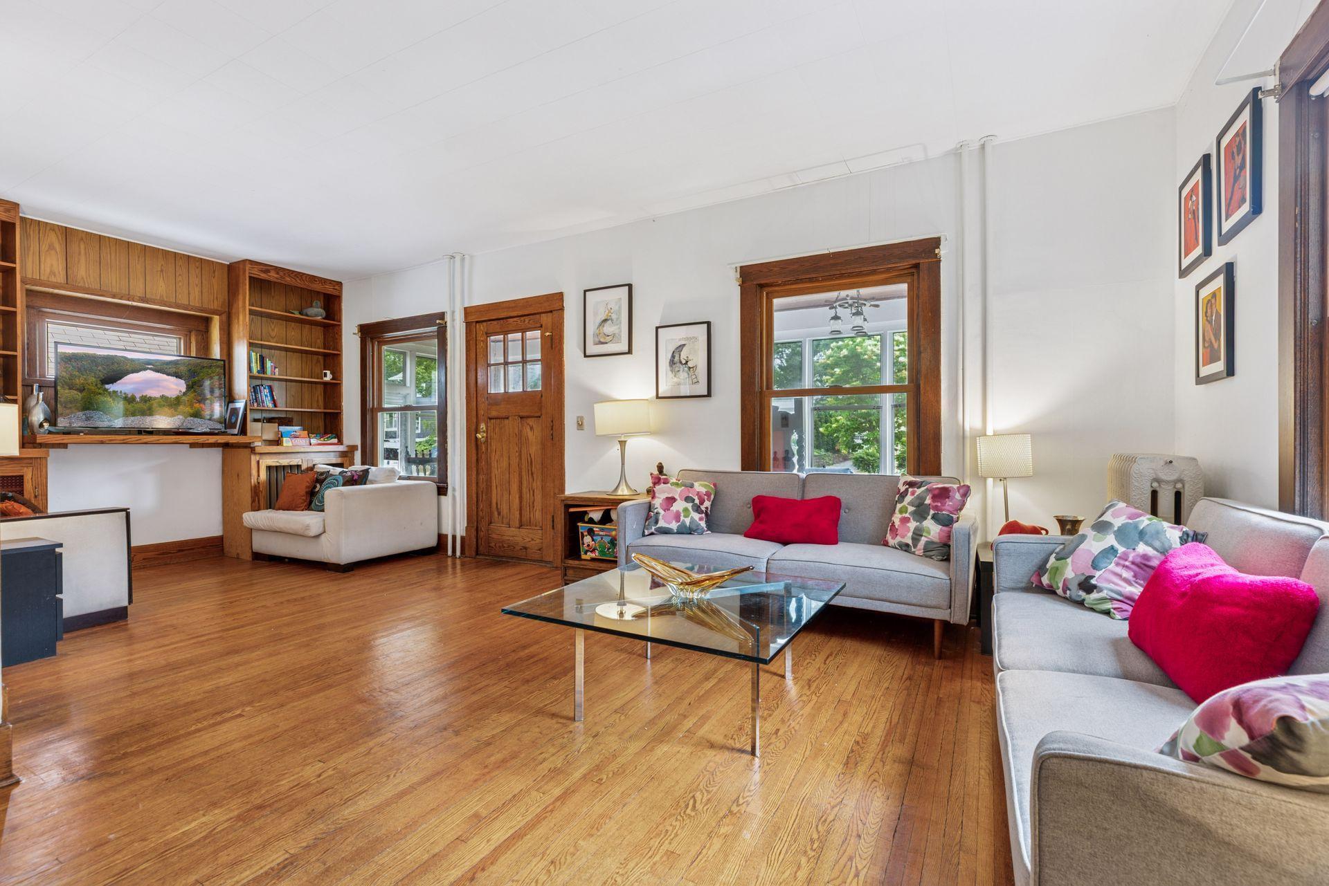 2814 W 41st Street