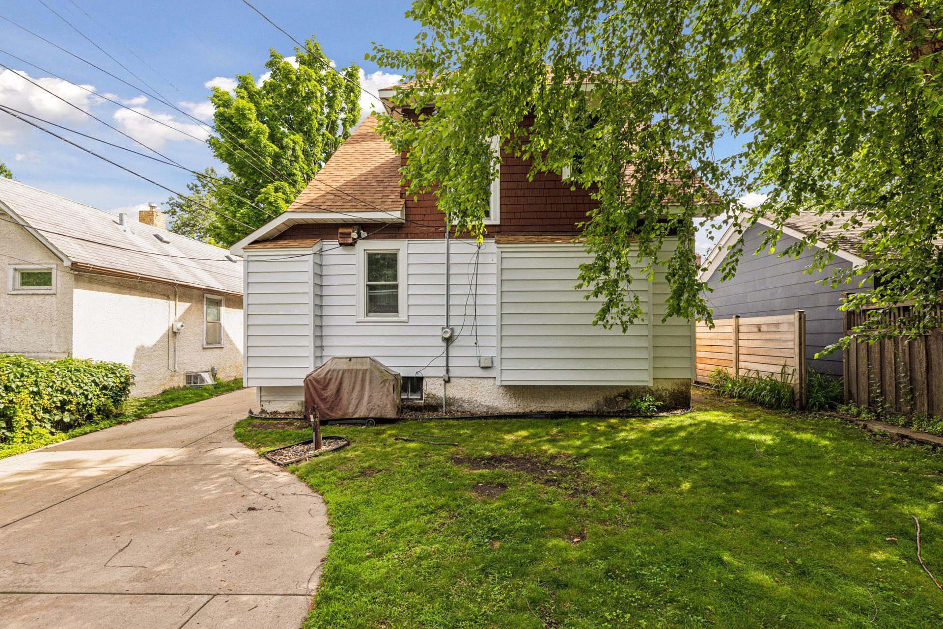 2814 W 41st Street